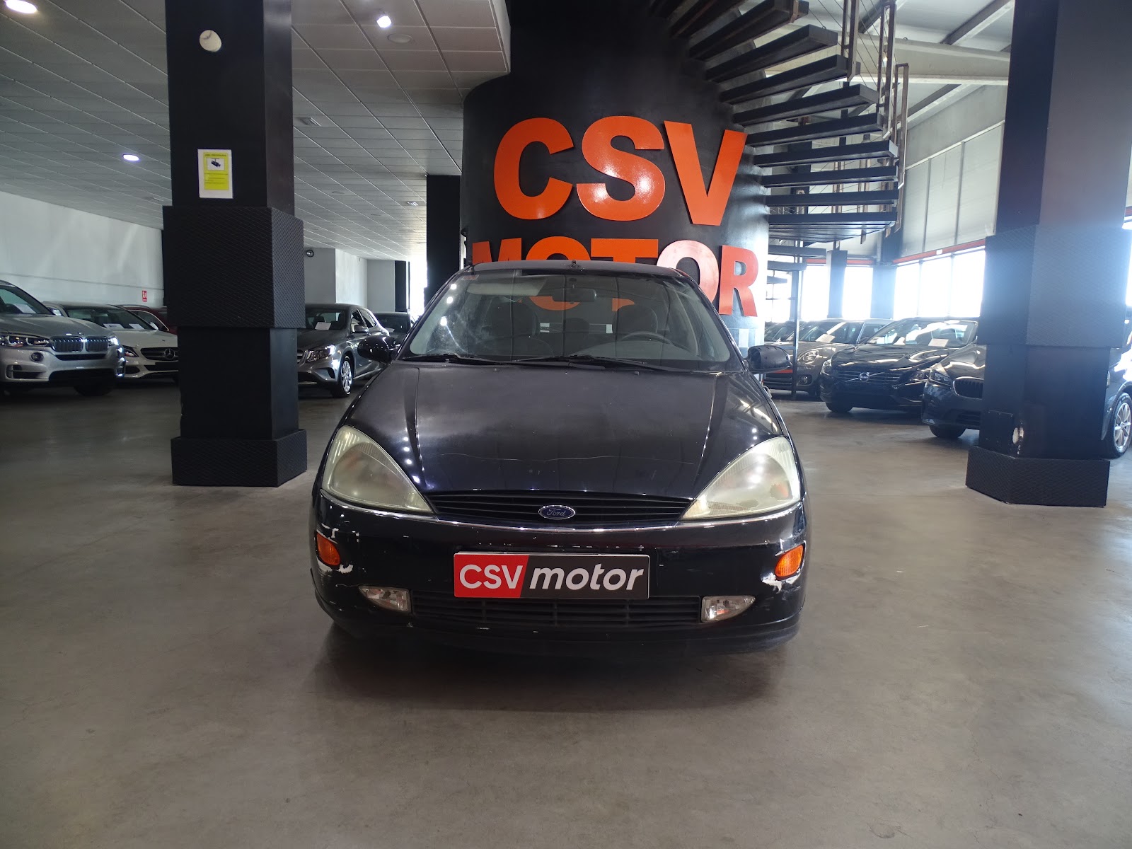 Foto 3 de FORD FOCUS 1999 en venta en CSV Motor