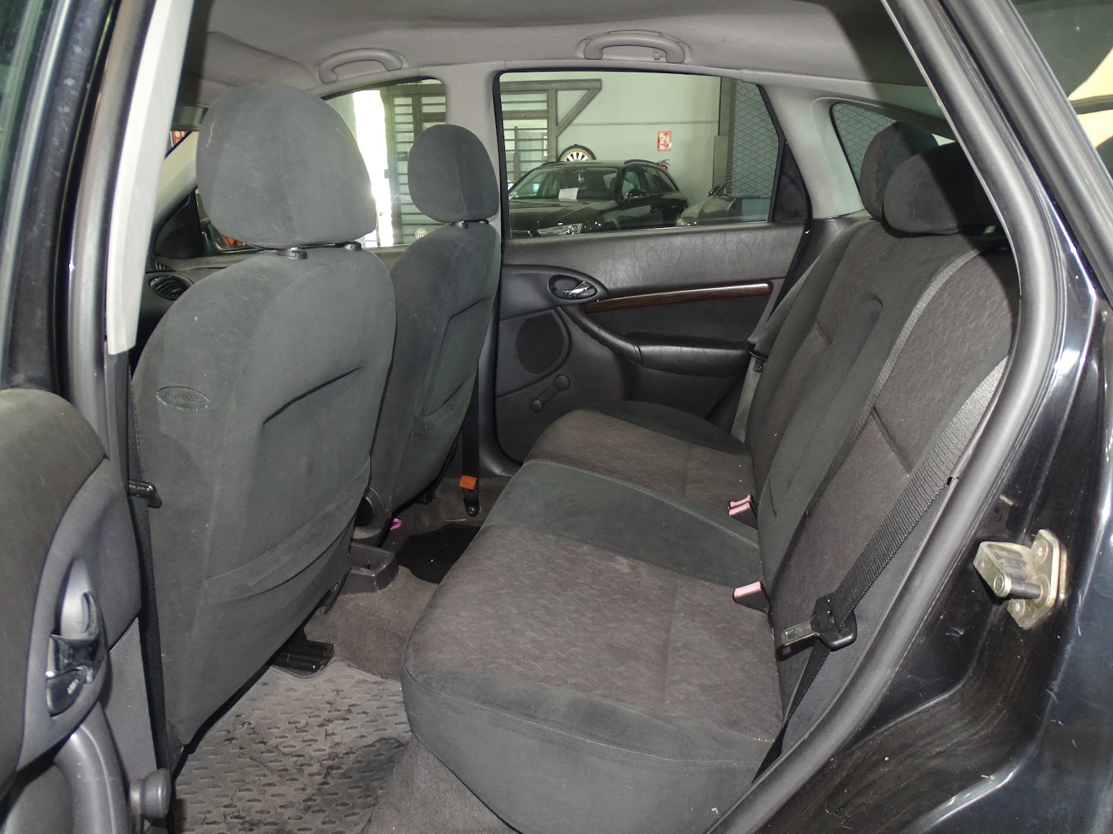 Foto 9 de FORD FOCUS 1999 en venta en CSV Motor
