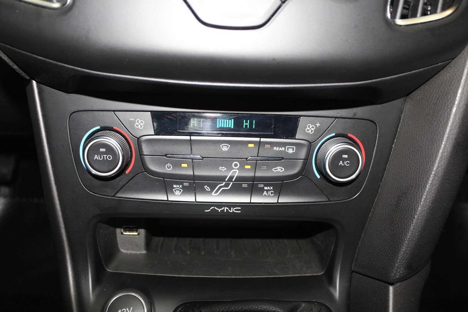Foto 10 de FORD FOCUS 2020 en venta en CSV Motor VALDEFUENTES