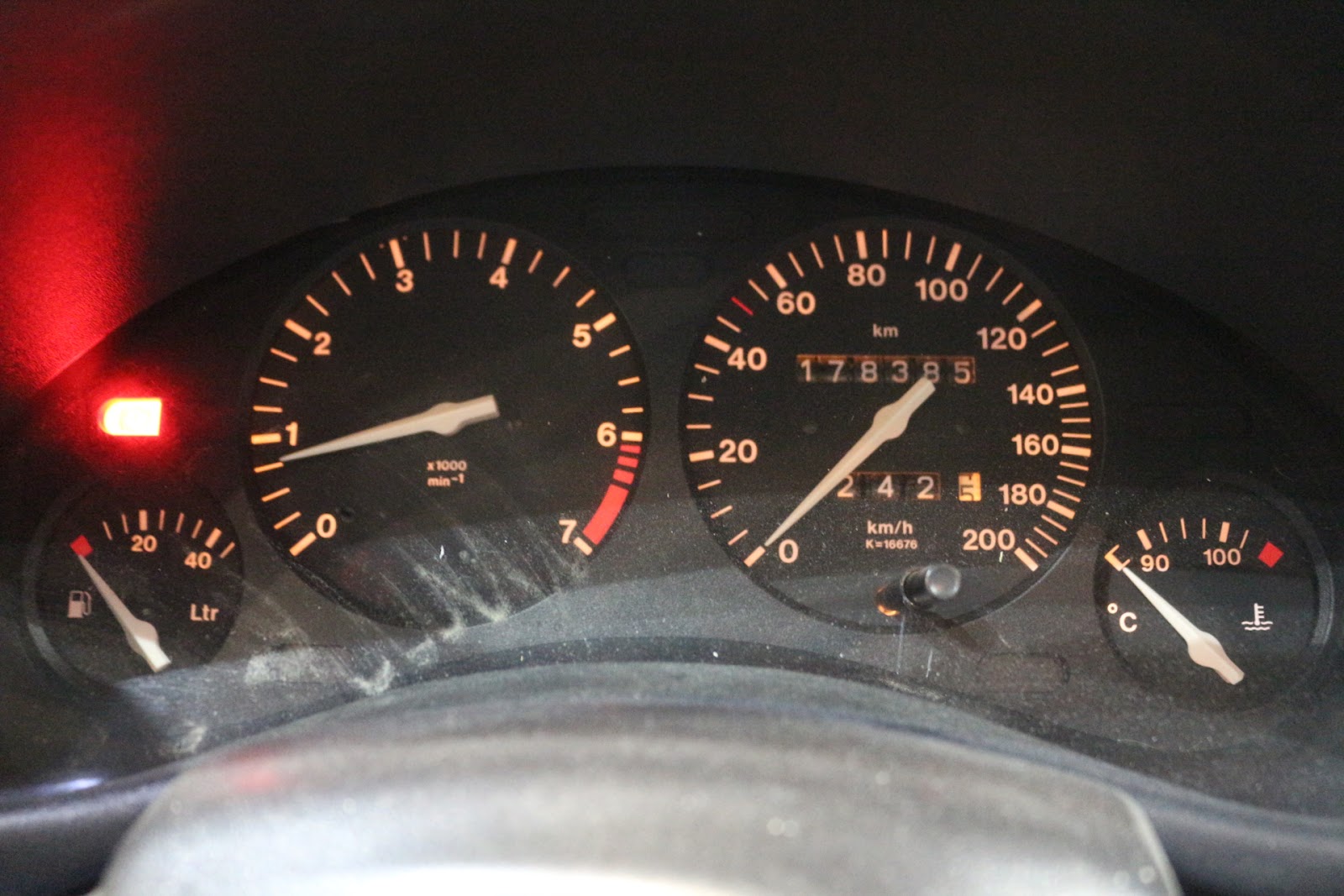 Foto 8 de OPEL CORSA 1988 en venta en CSV Motor VALDEFUENTES