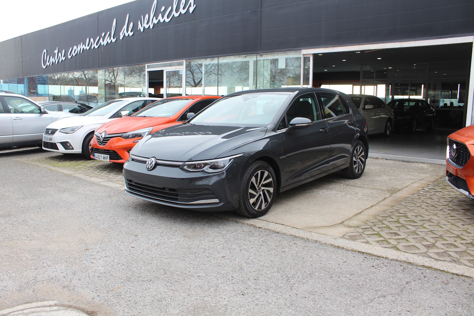 Foto 13 de Volkswagen Golf 2022 en venta en CSV Motor BARCELONA · color Gris Metalizado