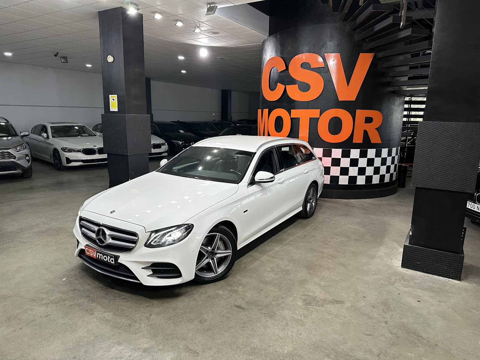 Foto 2 de Mercedes-Benz Clase E 2020 en venta en CSV Motor VALDEFUENTES · color Blanco