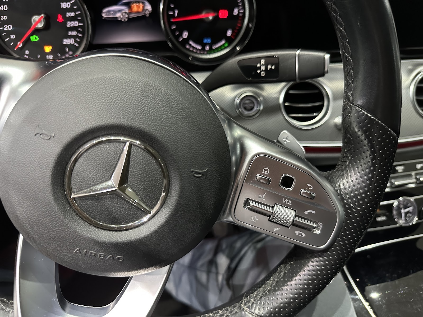 Foto 18 de MERCEDES CLASE E 2020 en venta en CSV Motor VALDEFUENTES