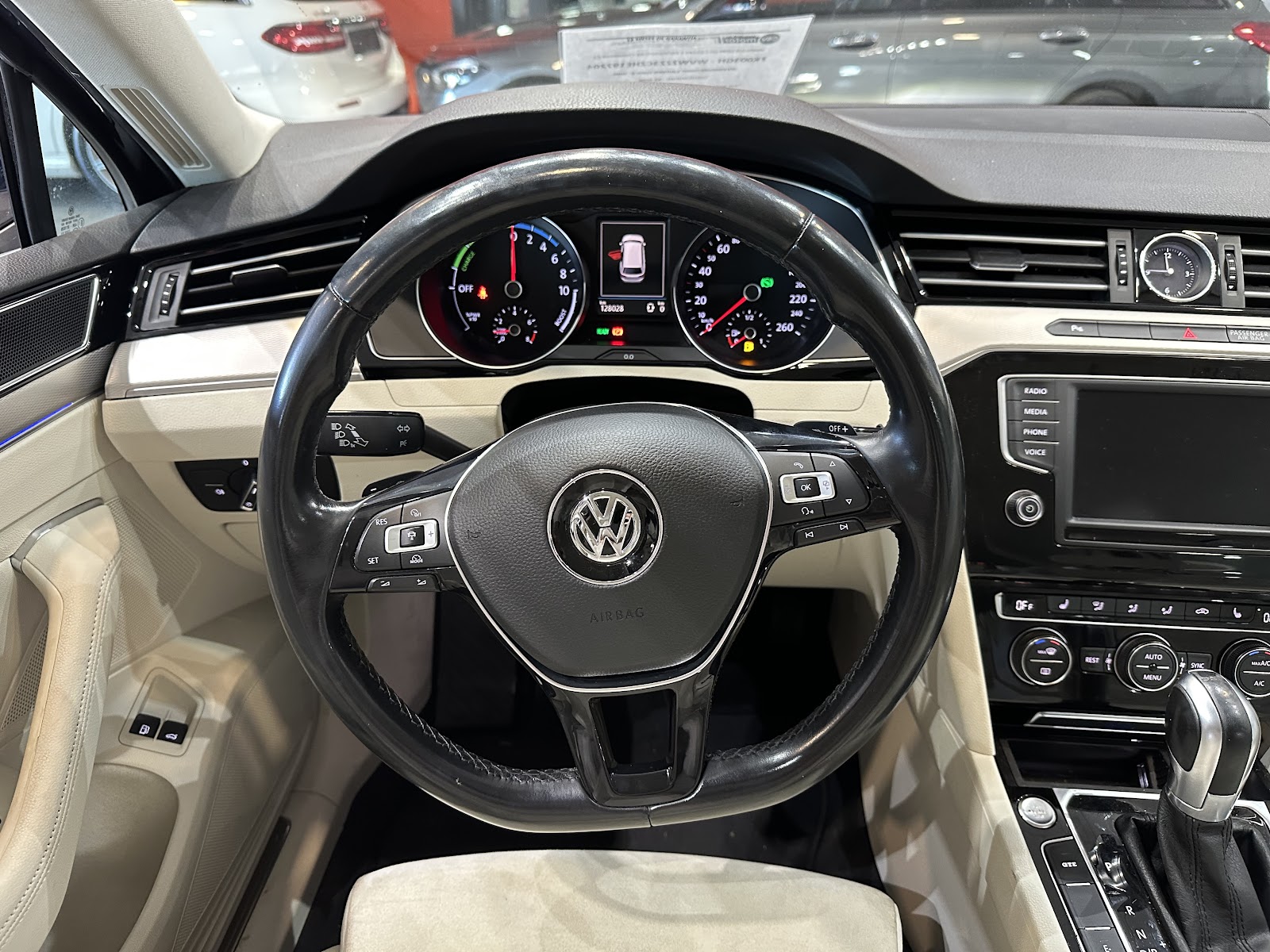 Foto 12 de VOLKSWAGEN PASSAT 2017 en venta en CSV Motor VALDEFUENTES