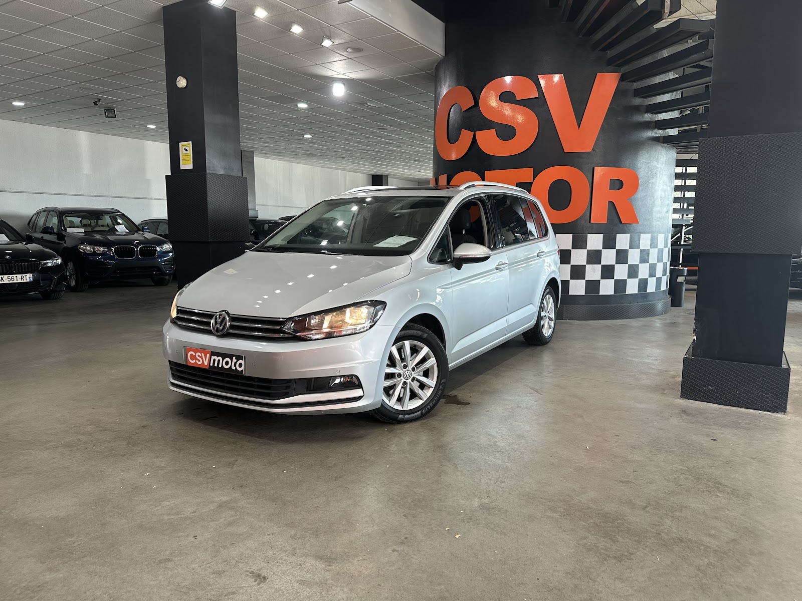 Foto 2 de VOLKSWAGEN TOURAN 2019 en venta en CSV Motor VALDEFUENTES