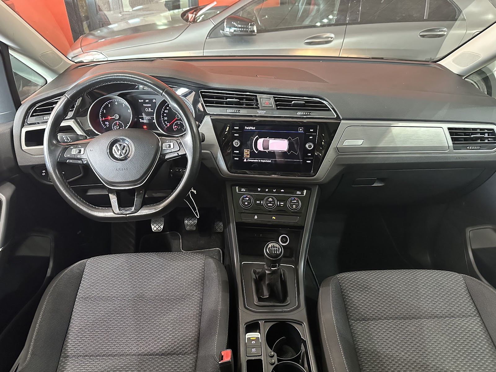 Foto 11 de VOLKSWAGEN TOURAN 2019 en venta en CSV Motor VALDEFUENTES