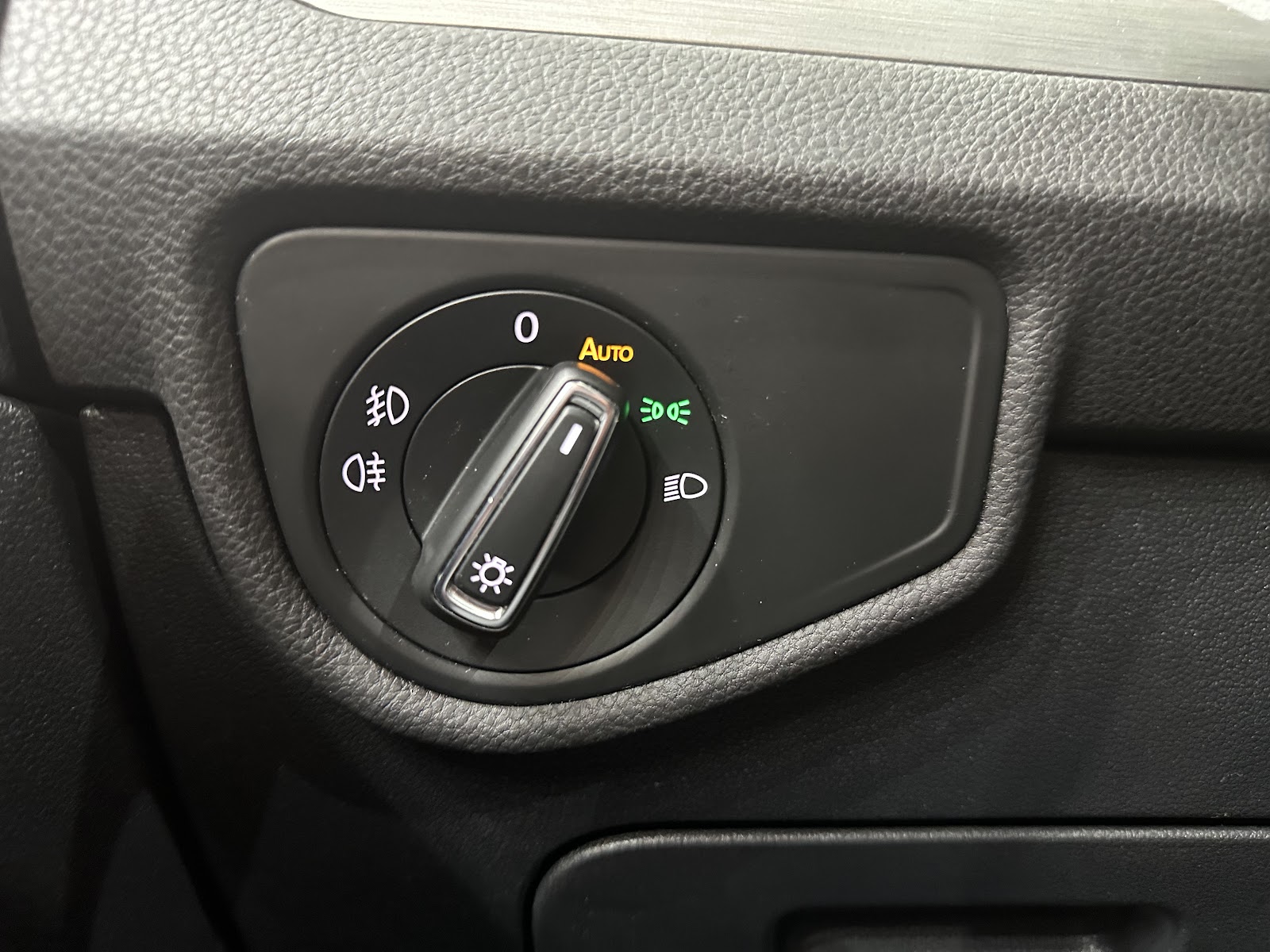 Foto 18 de VOLKSWAGEN TOURAN 2019 en venta en CSV Motor VALDEFUENTES