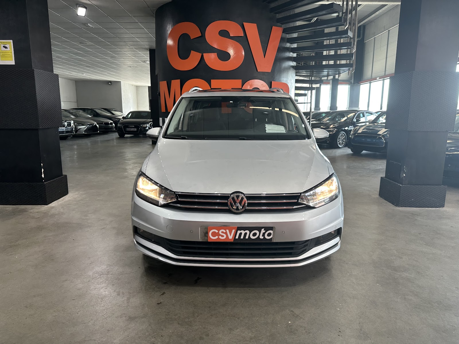 Foto 3 de VOLKSWAGEN TOURAN 2019 en venta en CSV Motor VALDEFUENTES