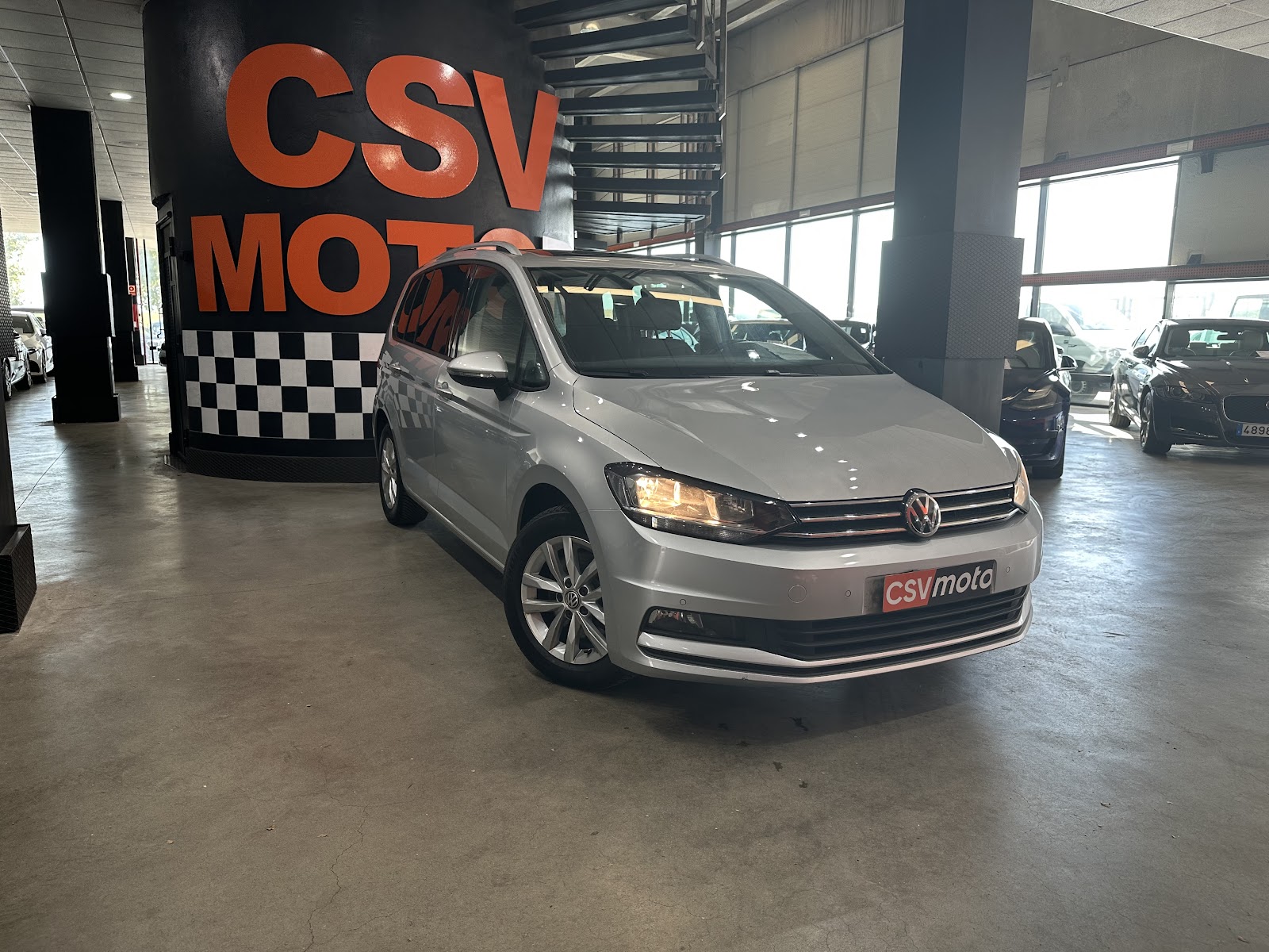 Foto 4 de VOLKSWAGEN TOURAN 2019 en venta en CSV Motor VALDEFUENTES