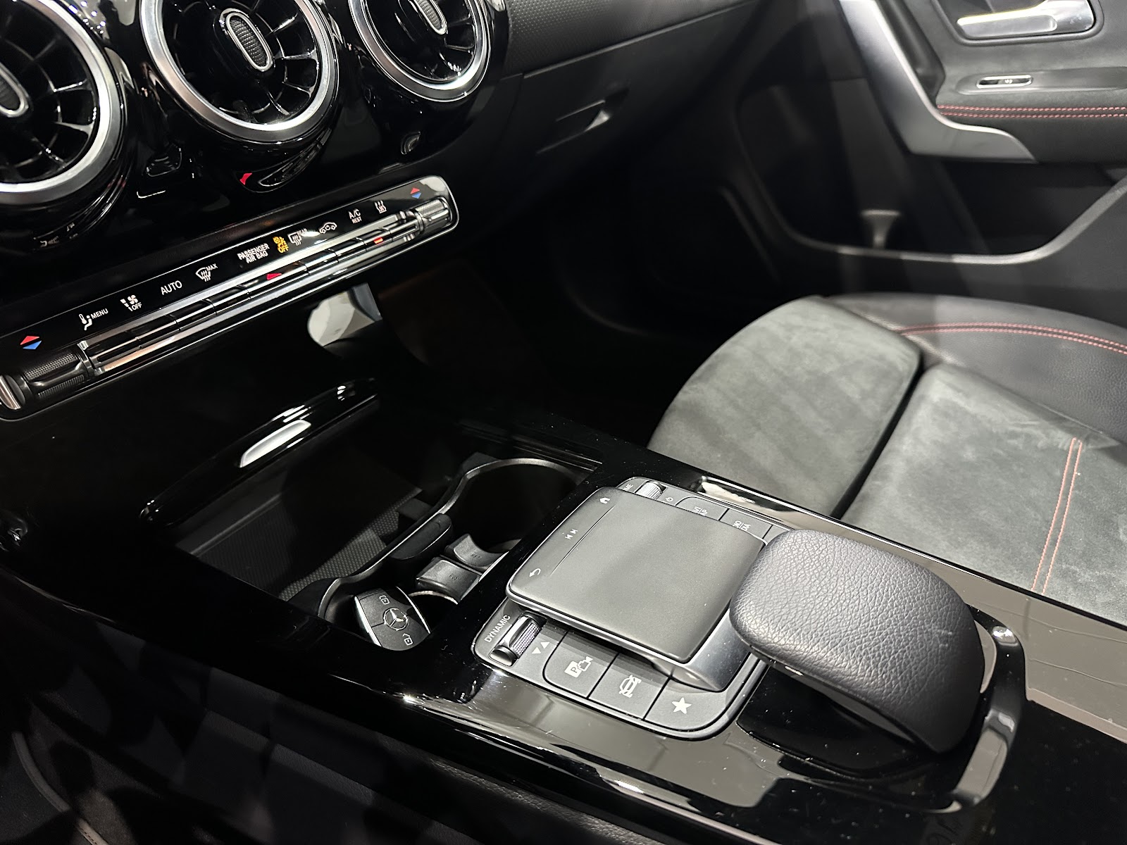 Foto 13 de MERCEDES CLASE CLA 2021 en venta en CSV Motor VALDEFUENTES