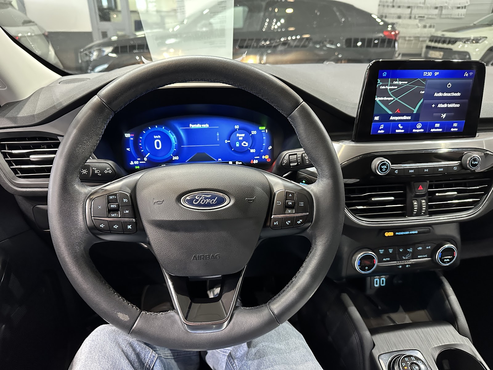 Foto 11 de FORD KUGA 2021 en venta en CSV Motor VALDEFUENTES