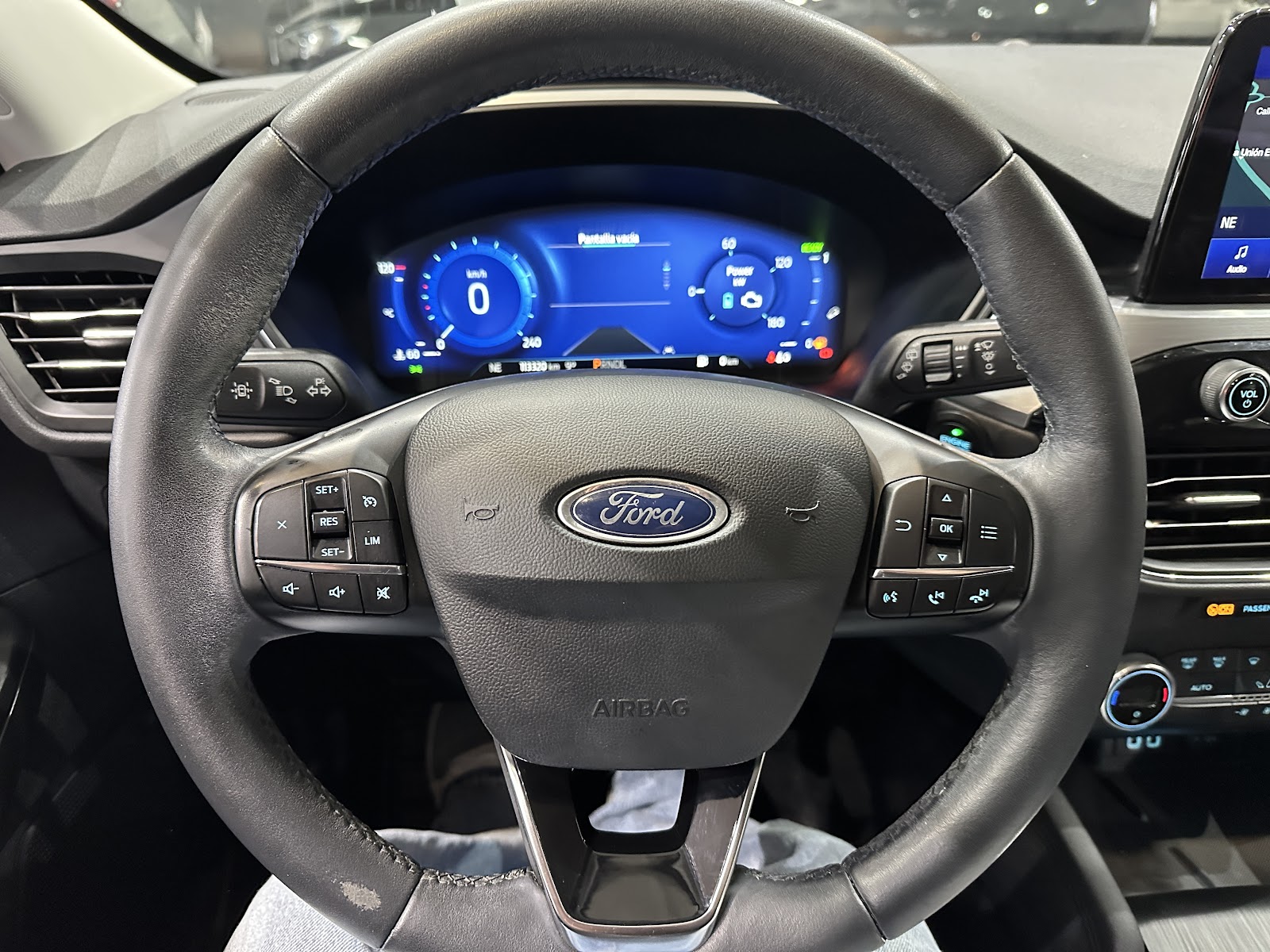 Foto 12 de FORD KUGA 2021 en venta en CSV Motor VALDEFUENTES