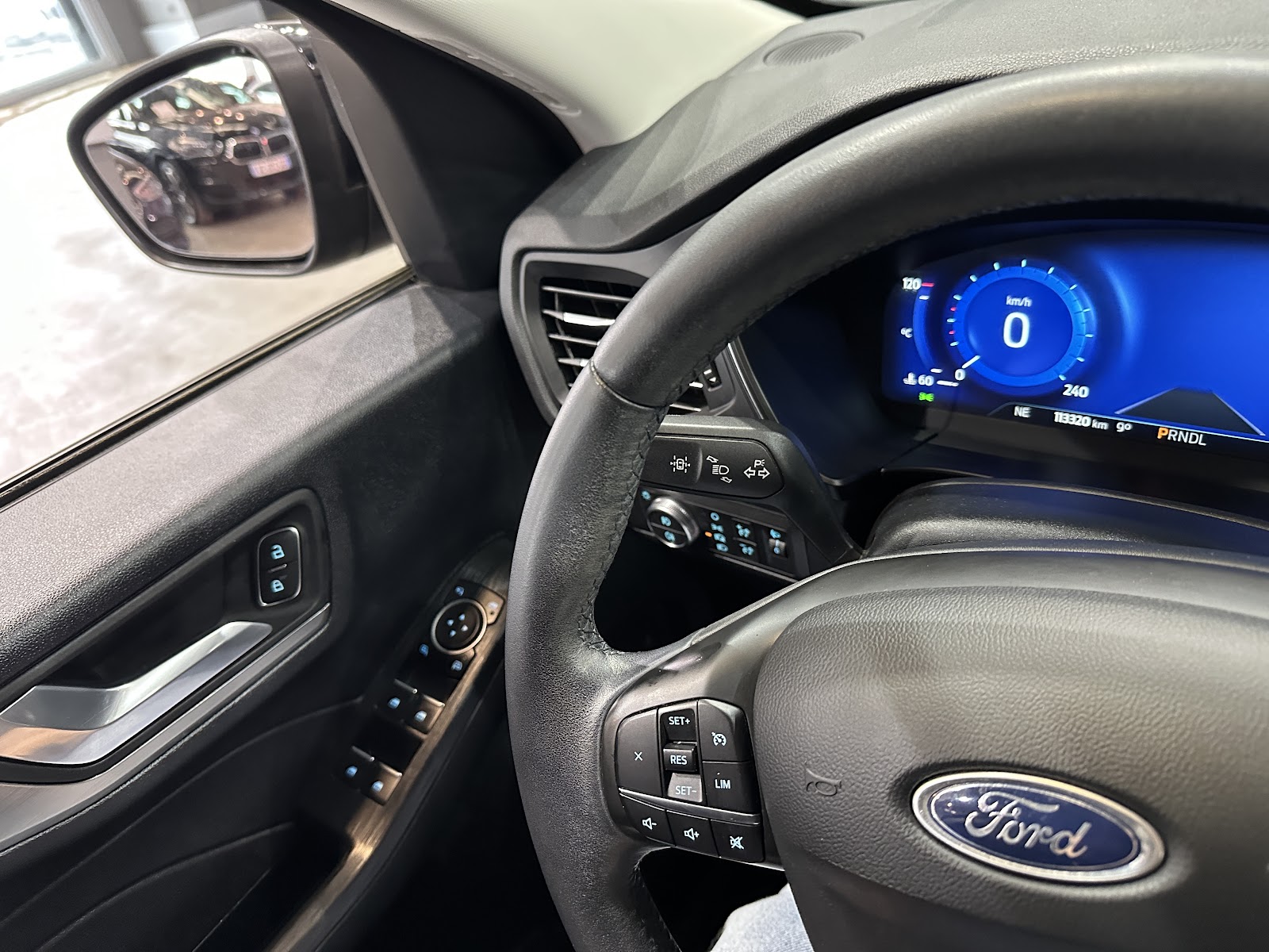 Foto 17 de FORD KUGA 2021 en venta en CSV Motor VALDEFUENTES