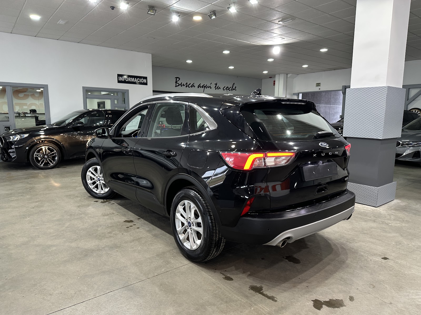 Foto 5 de FORD KUGA 2021 en venta en CSV Motor VALDEFUENTES