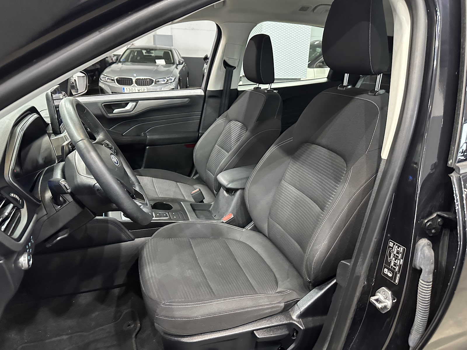 Foto 9 de FORD KUGA 2021 en venta en CSV Motor VALDEFUENTES