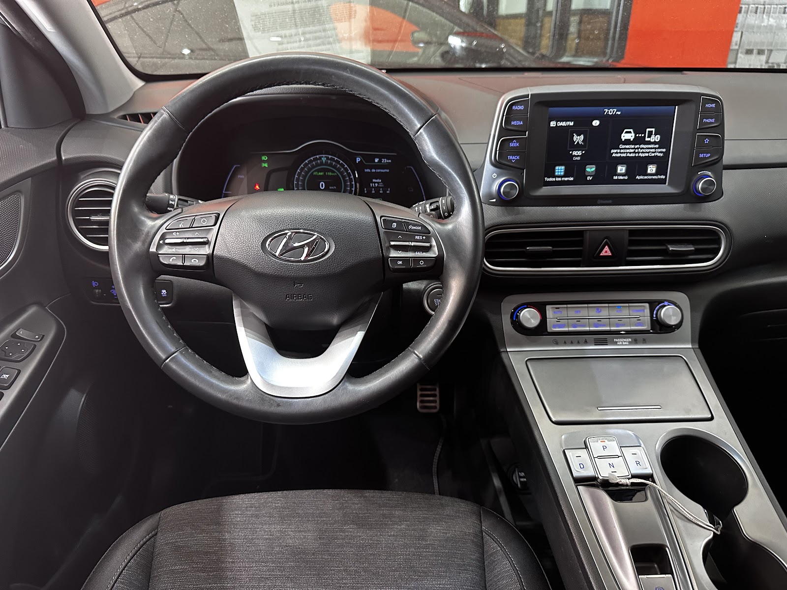 Foto 12 de HYUNDAI KONA 2020 en venta en CSV Motor VALDEFUENTES