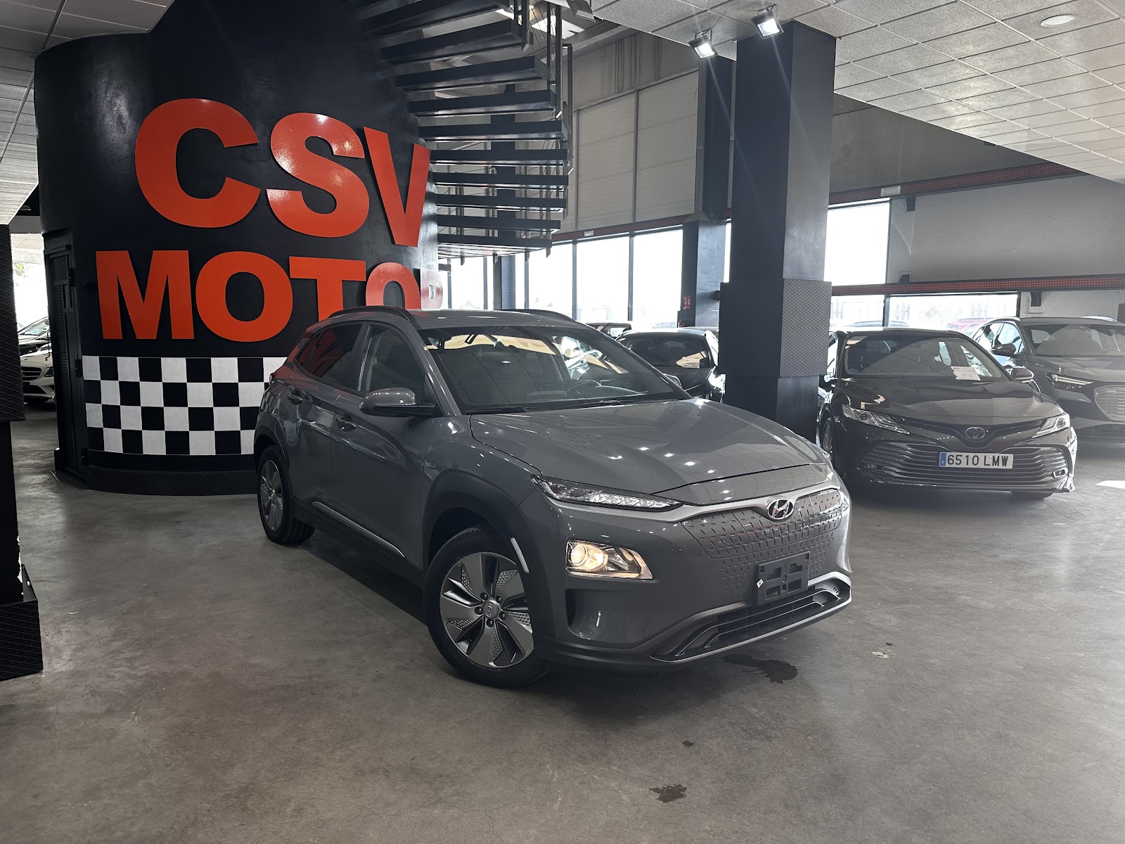 Foto 4 de HYUNDAI KONA 2020 en venta en CSV Motor VALDEFUENTES