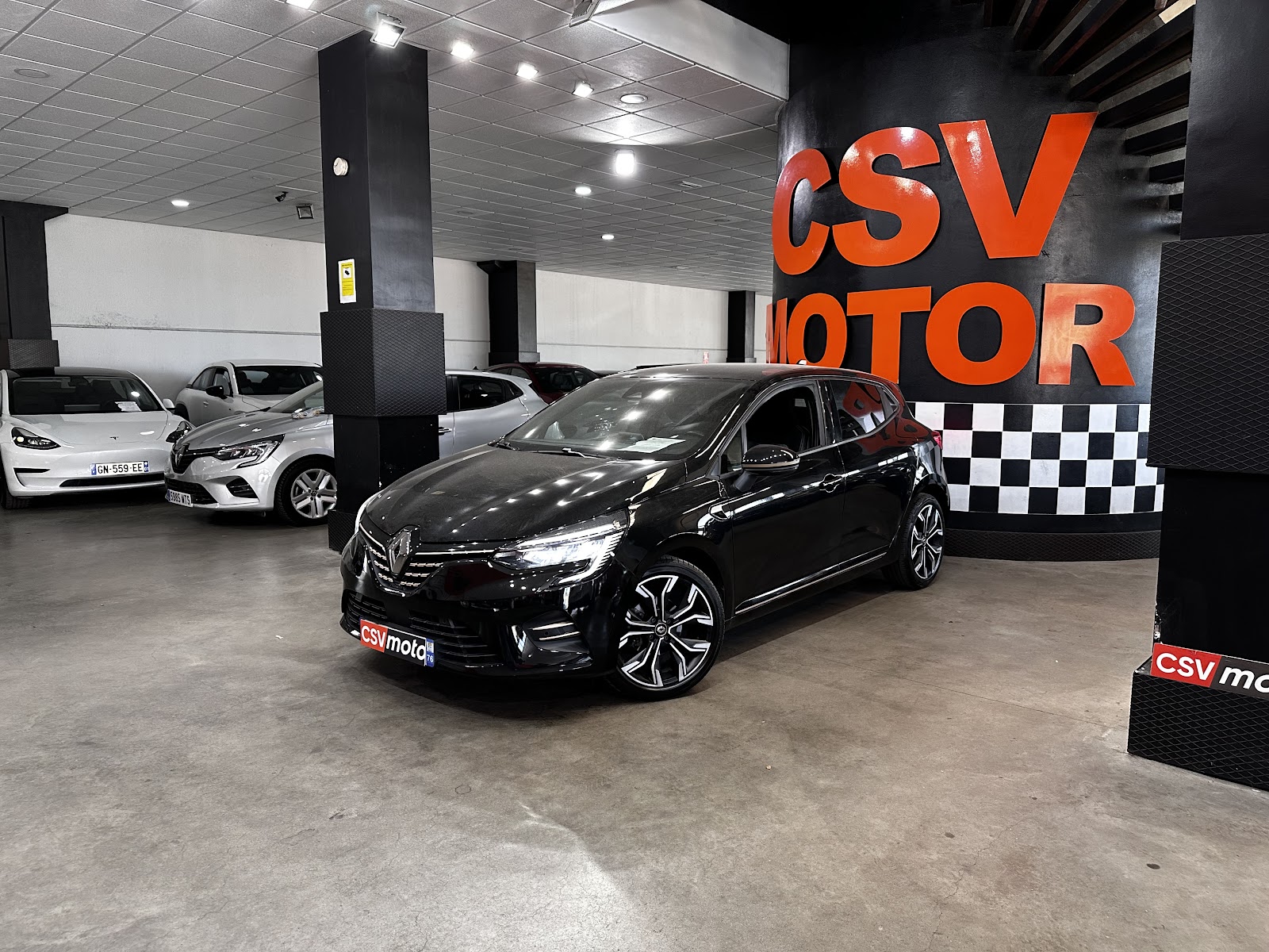 Foto 2 de RENAULT CLIO 2022 en venta en CSV Motor VALDEFUENTES