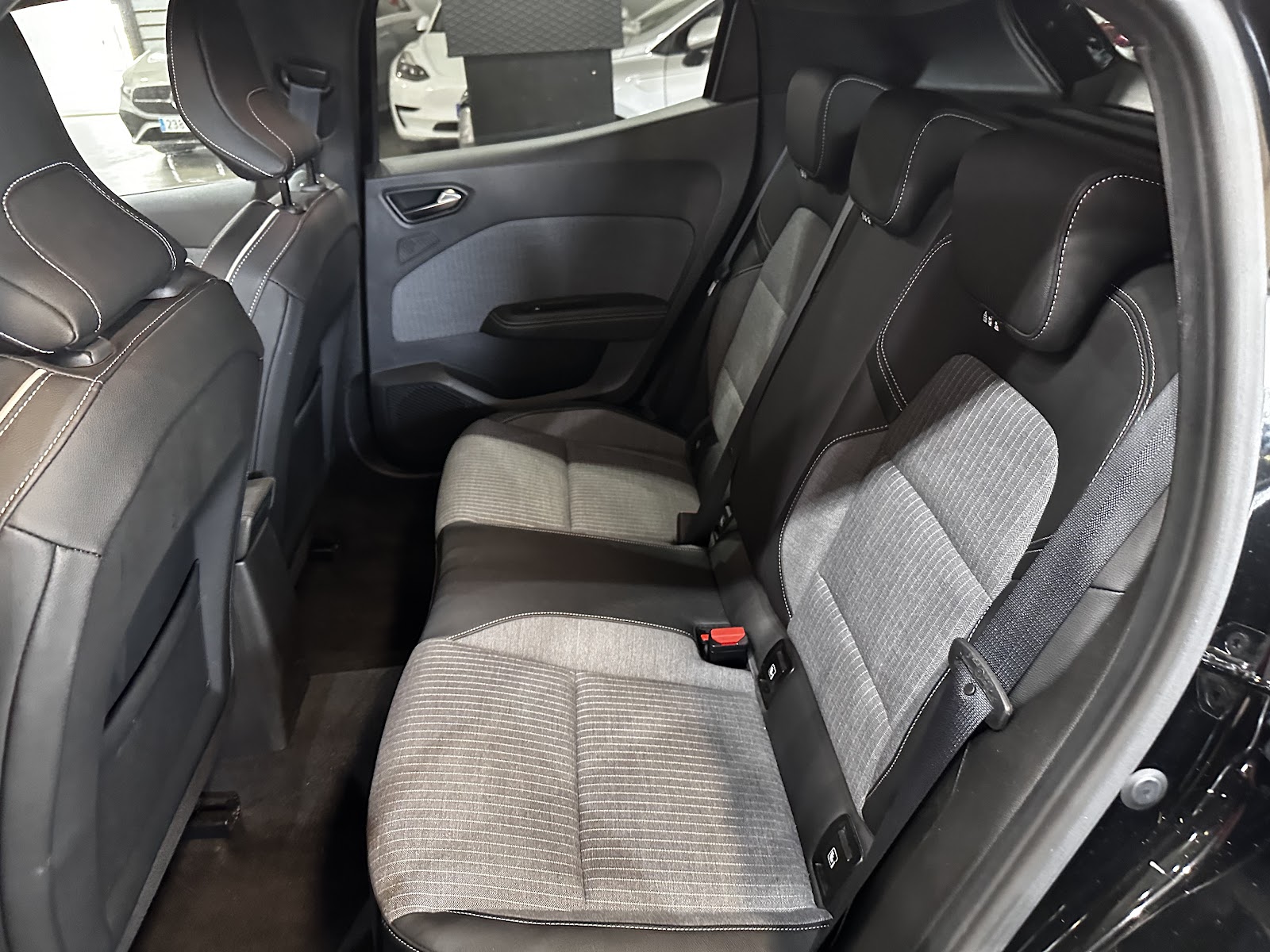 Foto 10 de RENAULT CLIO 2022 en venta en CSV Motor VALDEFUENTES