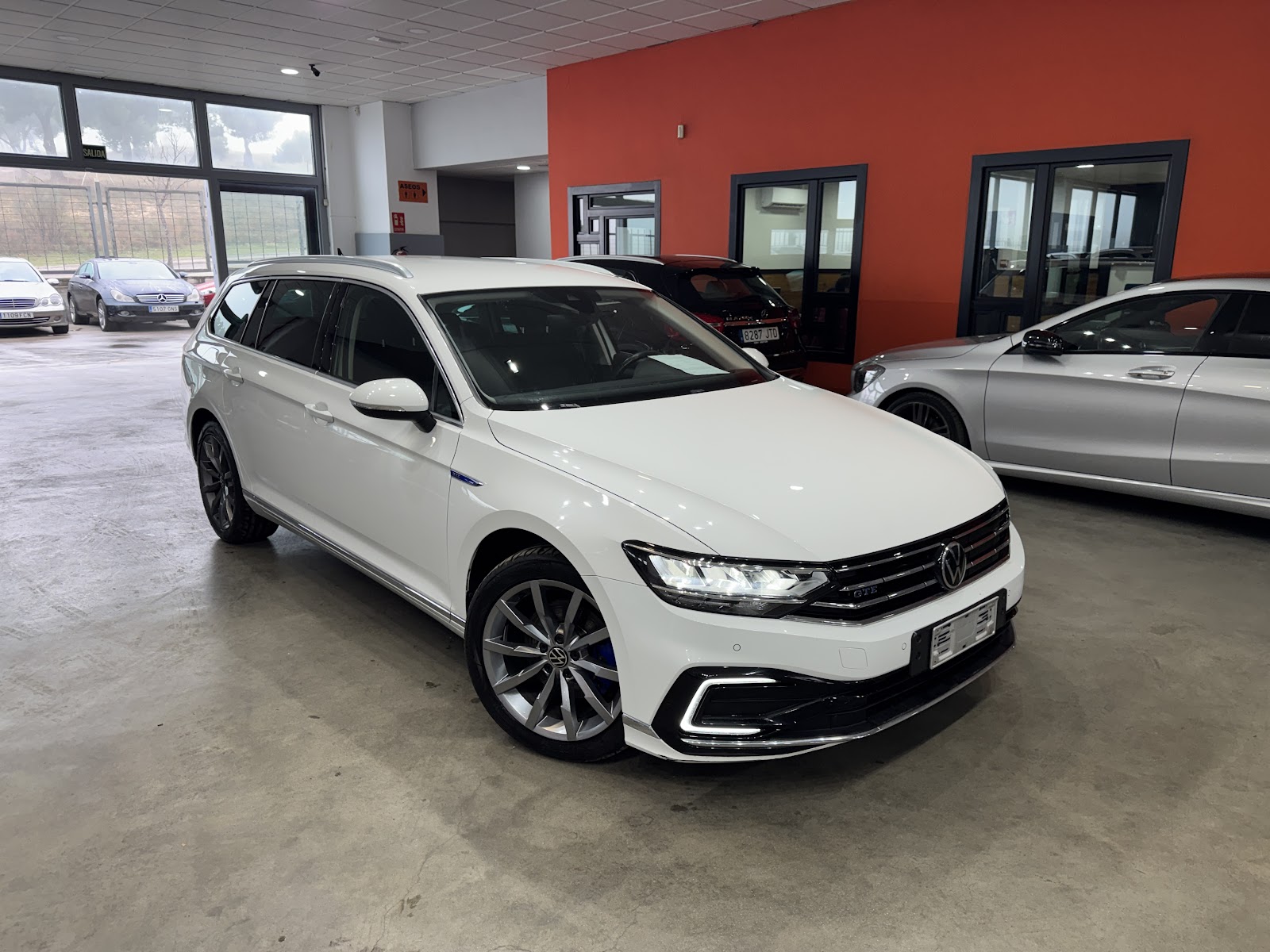 Foto 4 de VOLKSWAGEN PASSAT 2021 en venta en CSV Motor VALDEFUENTES