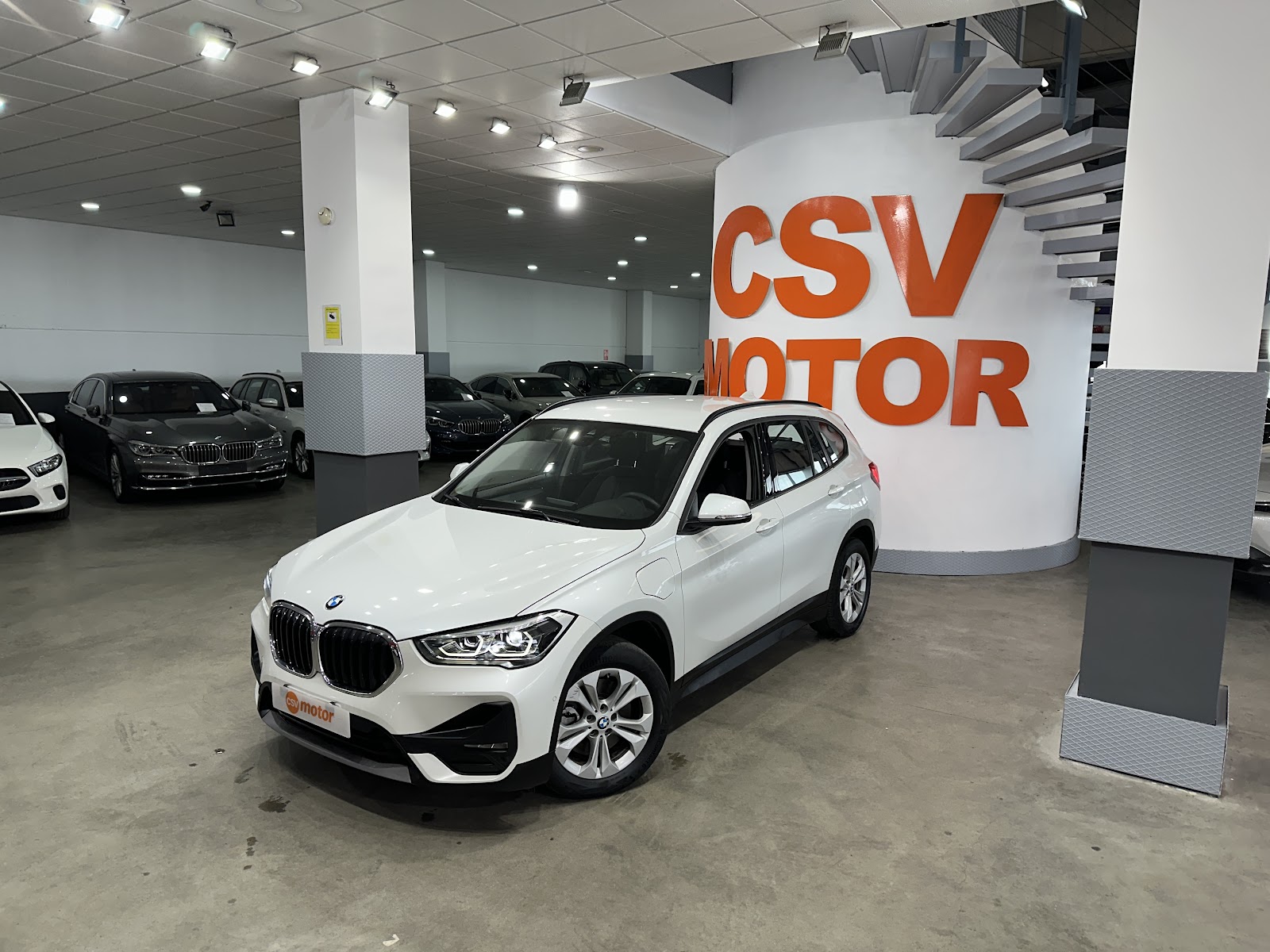 Foto 14 de BMW X1 2021 en venta en CSV Motor VALENCIA · color Blanco