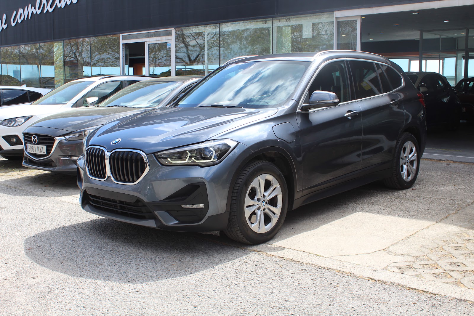 Foto 2 de BMW X1 2021 en venta en CSV Motor VALDEFUENTES