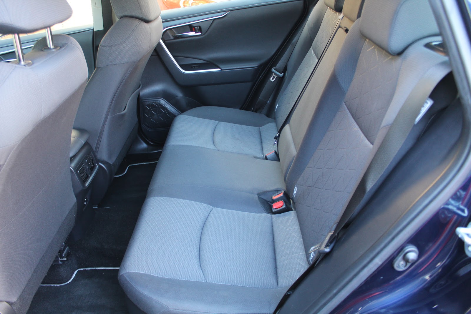 Foto 9 de TOYOTA RAV4 2021 en venta en CSV Motor VALDEFUENTES