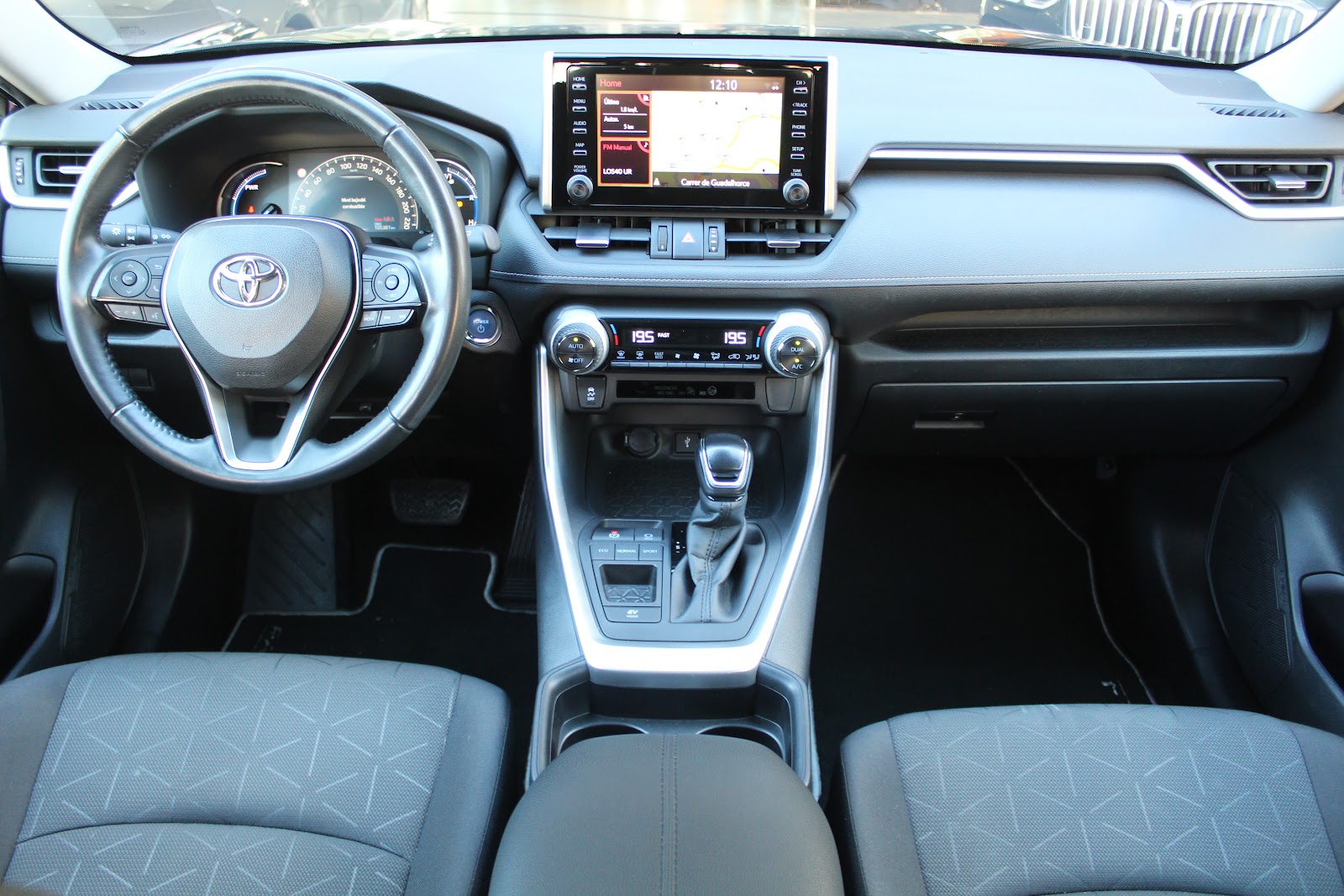 Foto 10 de TOYOTA RAV4 2021 en venta en CSV Motor VALDEFUENTES