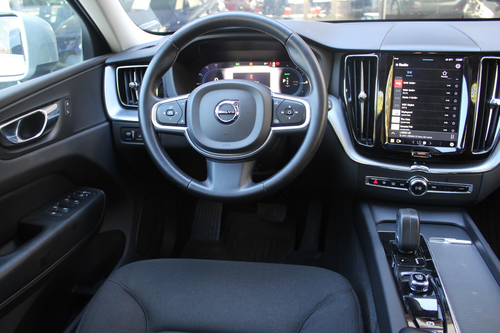 Foto 11 de VOLVO XC60 2021 en venta en CSV Motor VALDEFUENTES