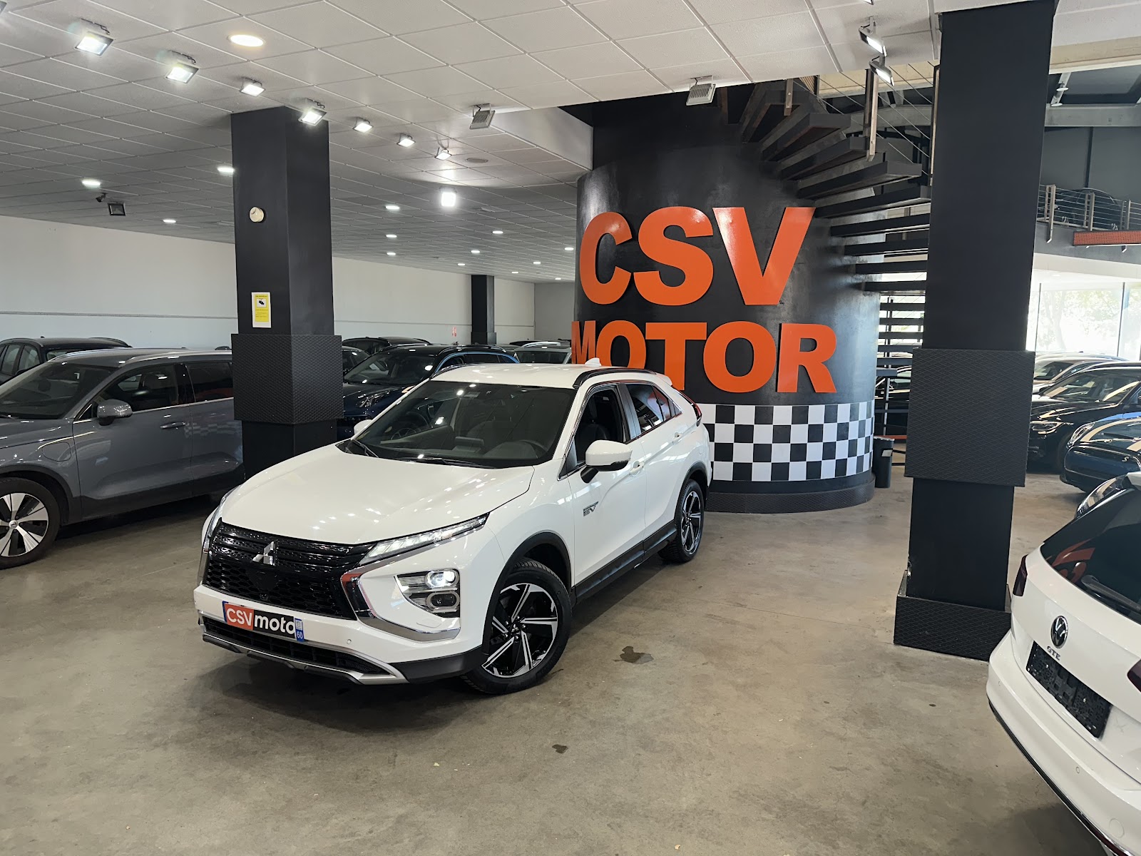 Foto 4 de Mitsubishi Eclipse Cross 2022 en venta en CSV Motor MURCIA · color Blanco