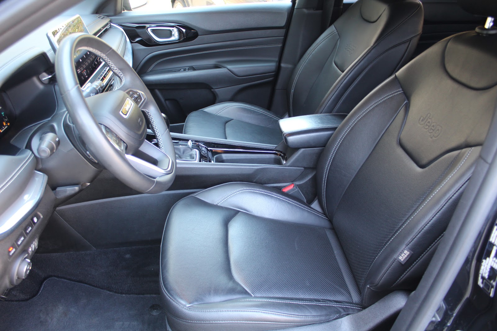 Foto 8 de JEEP COMPASS 2021 en venta en CSV Motor VALDEFUENTES