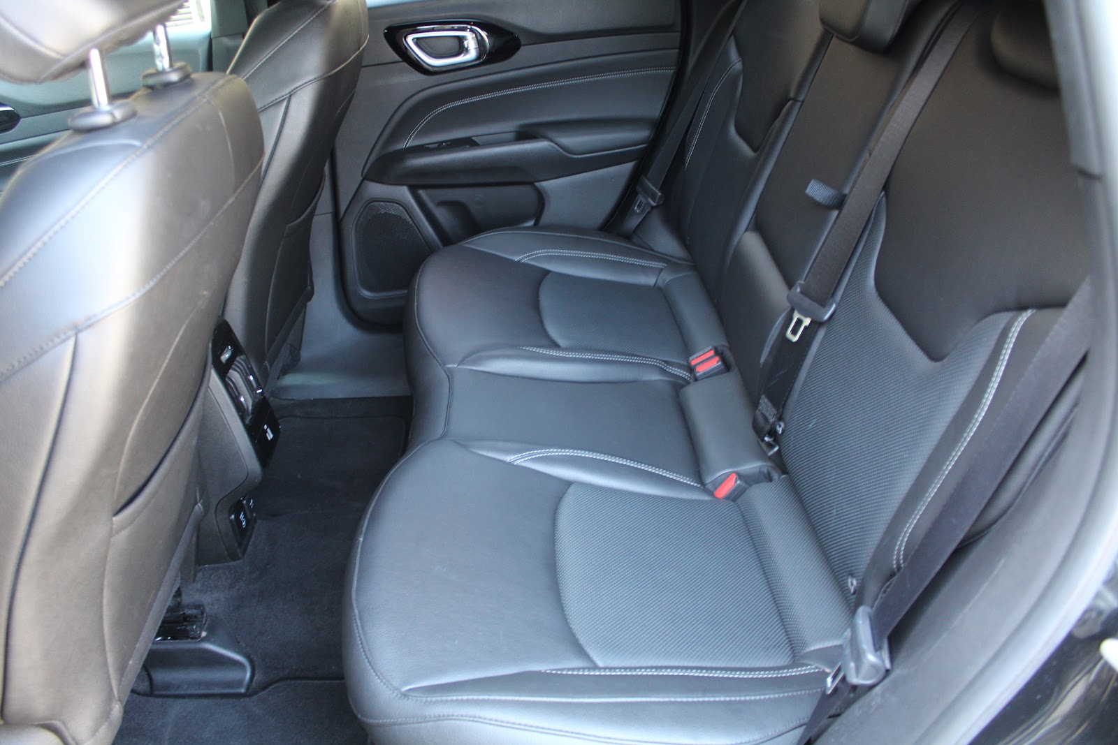 Foto 9 de JEEP COMPASS 2021 en venta en CSV Motor VALDEFUENTES