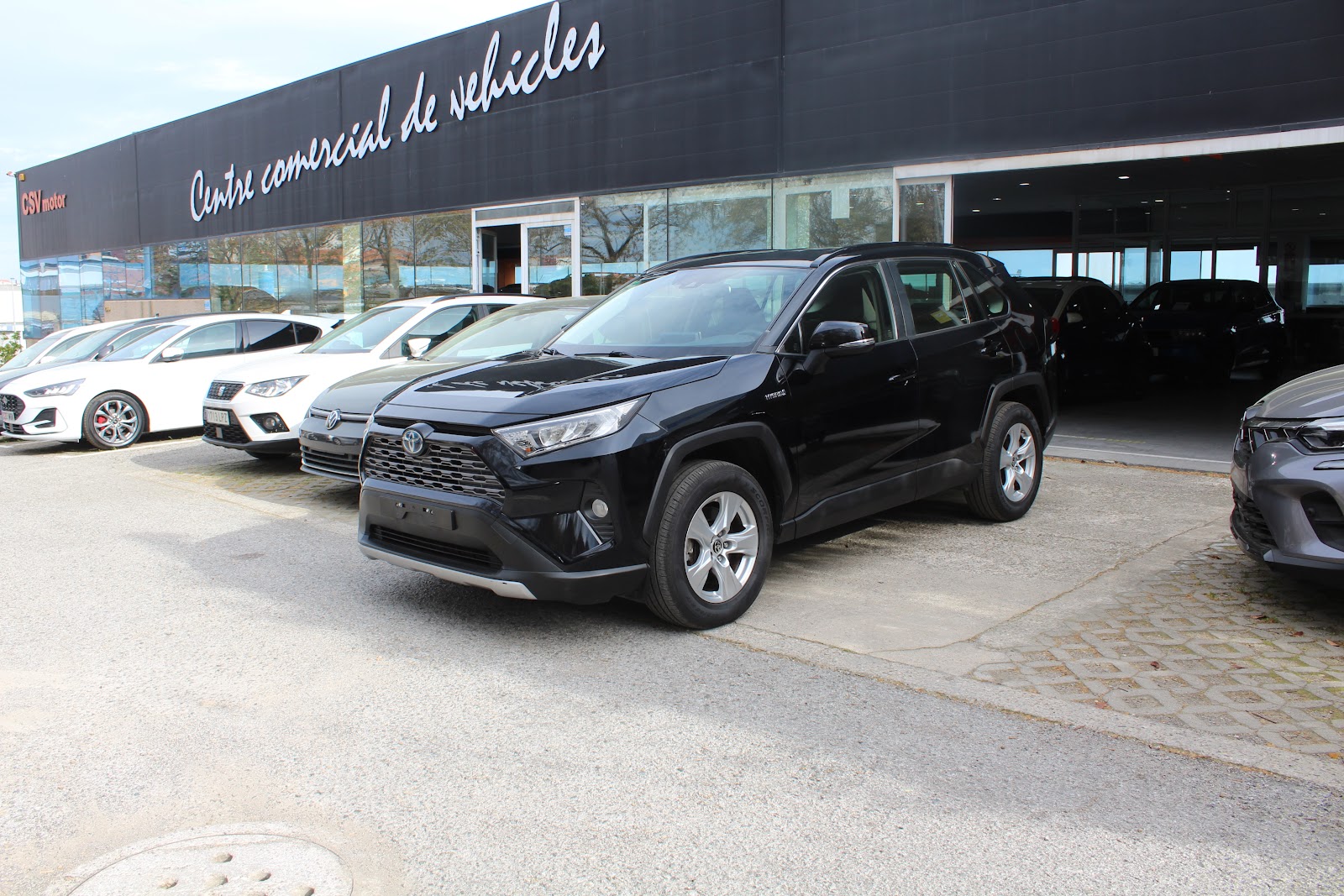 Foto 2 de Toyota Rav4 2021 en venta en CSV Motor BARCELONA · color Negro Metalizado