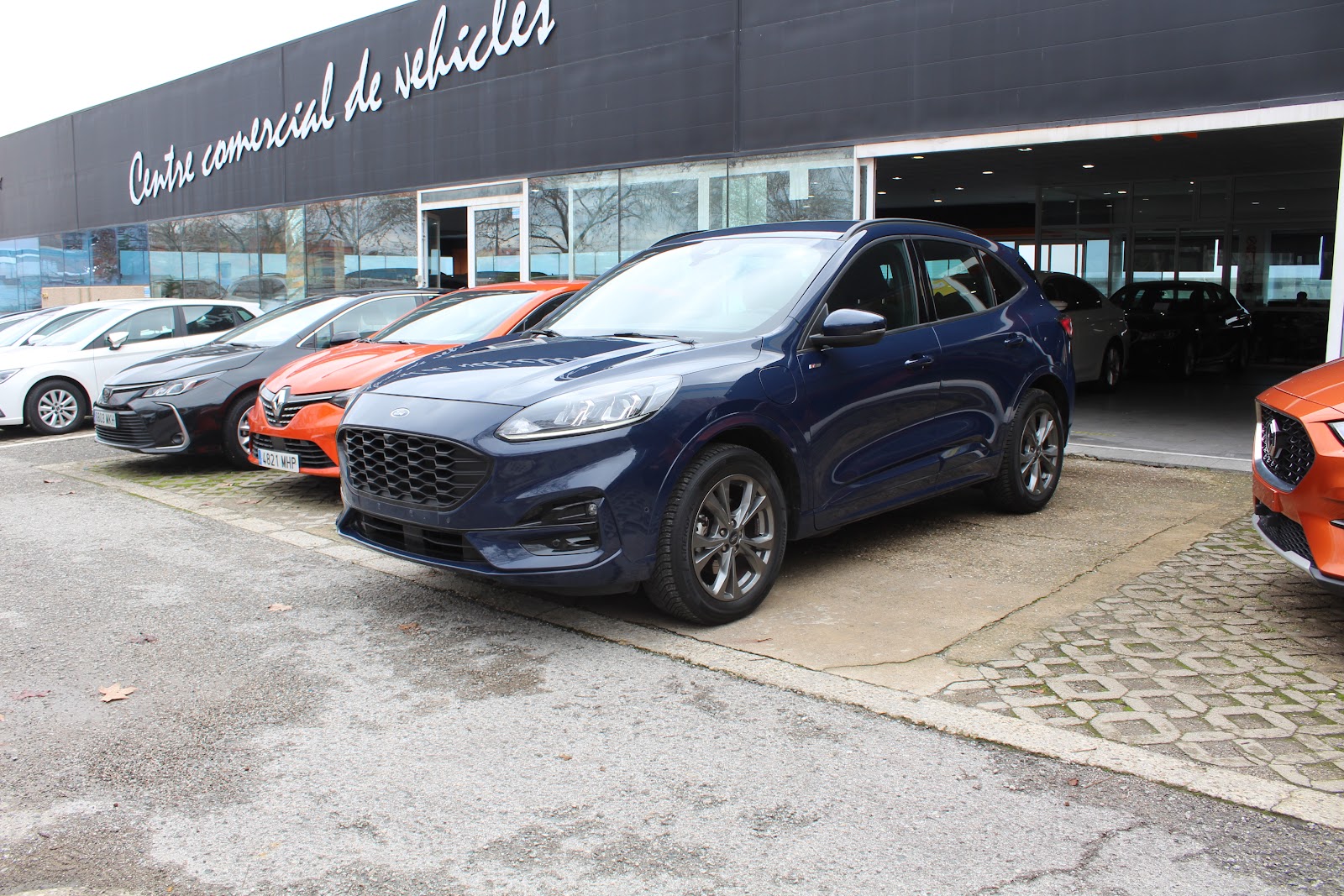 Foto 15 de Ford Kuga 2022 en venta en CSV Motor BARCELONA · color Azul Metalizado