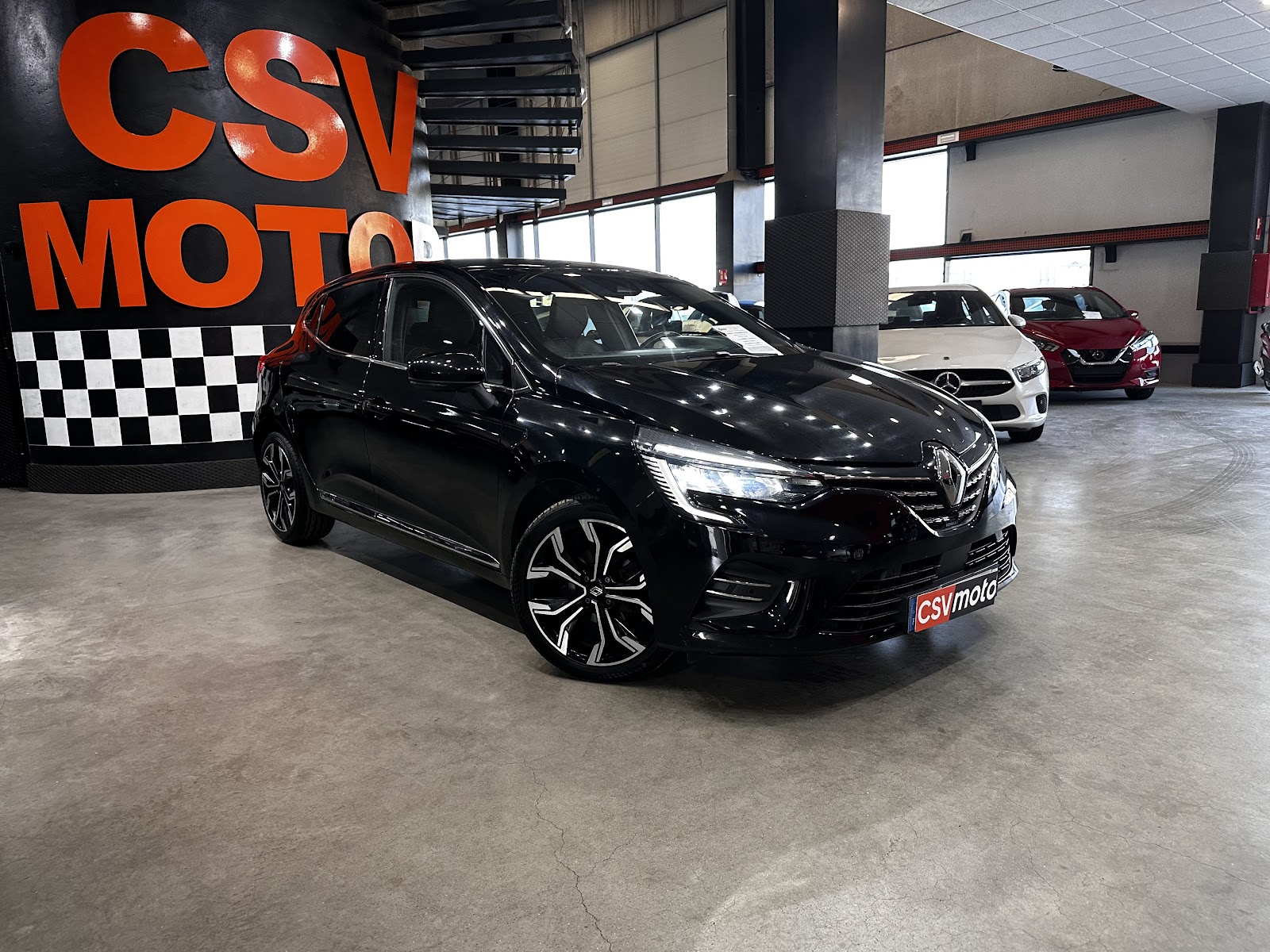 Foto 4 de RENAULT CLIO 2021 en venta en CSV Motor VALDEFUENTES