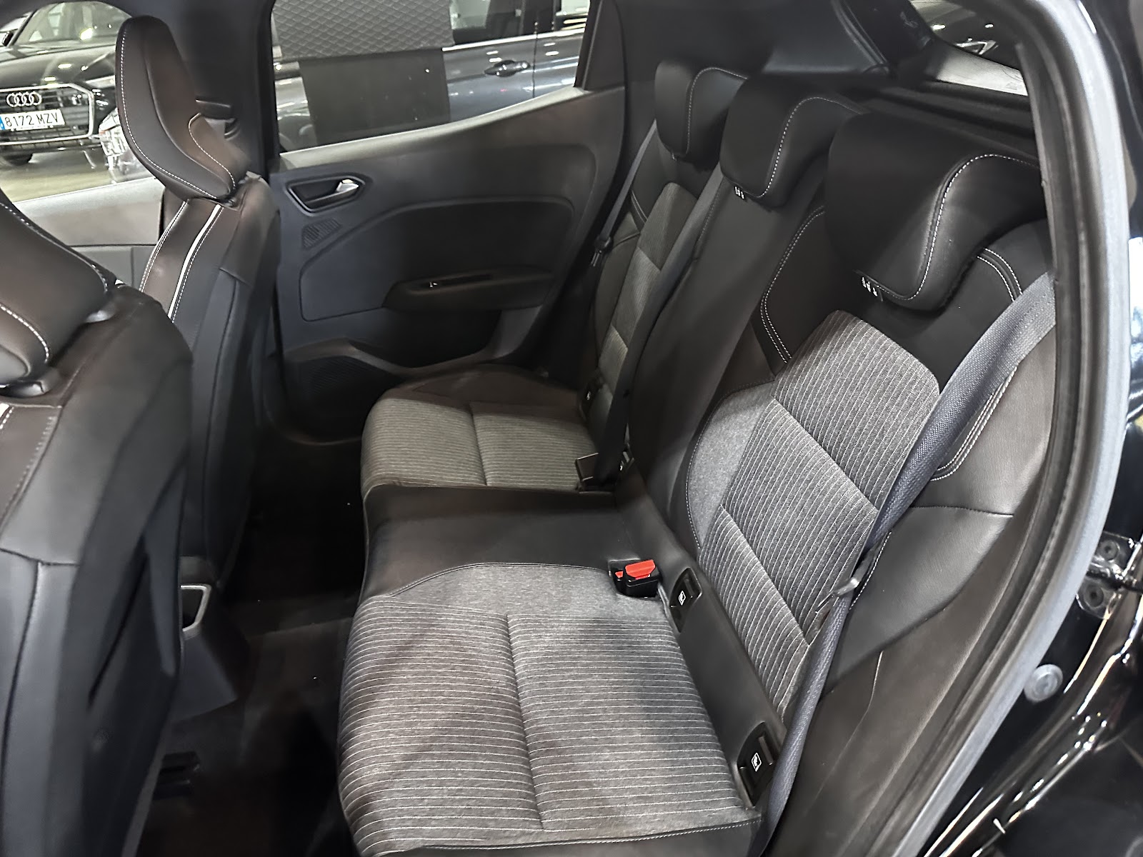 Foto 10 de RENAULT CLIO 2021 en venta en CSV Motor VALDEFUENTES