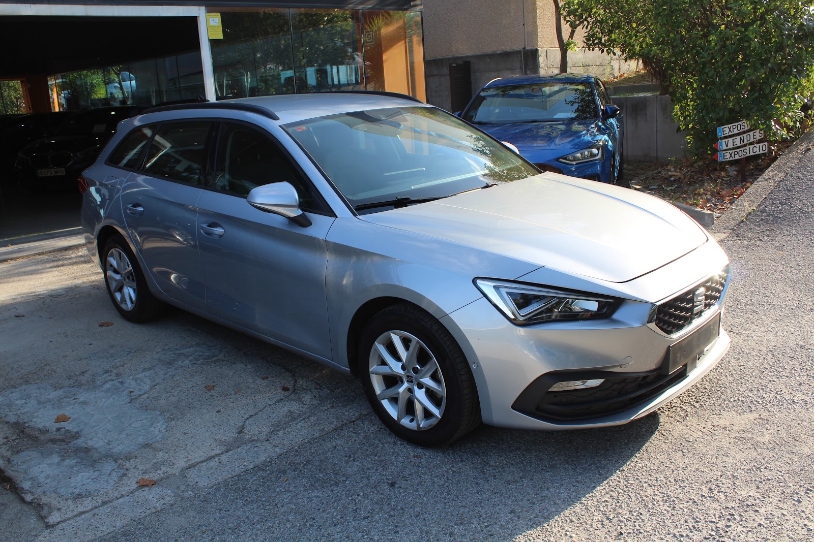 Foto 4 de SEAT LEON 2022 en venta en CSV Motor VALDEFUENTES