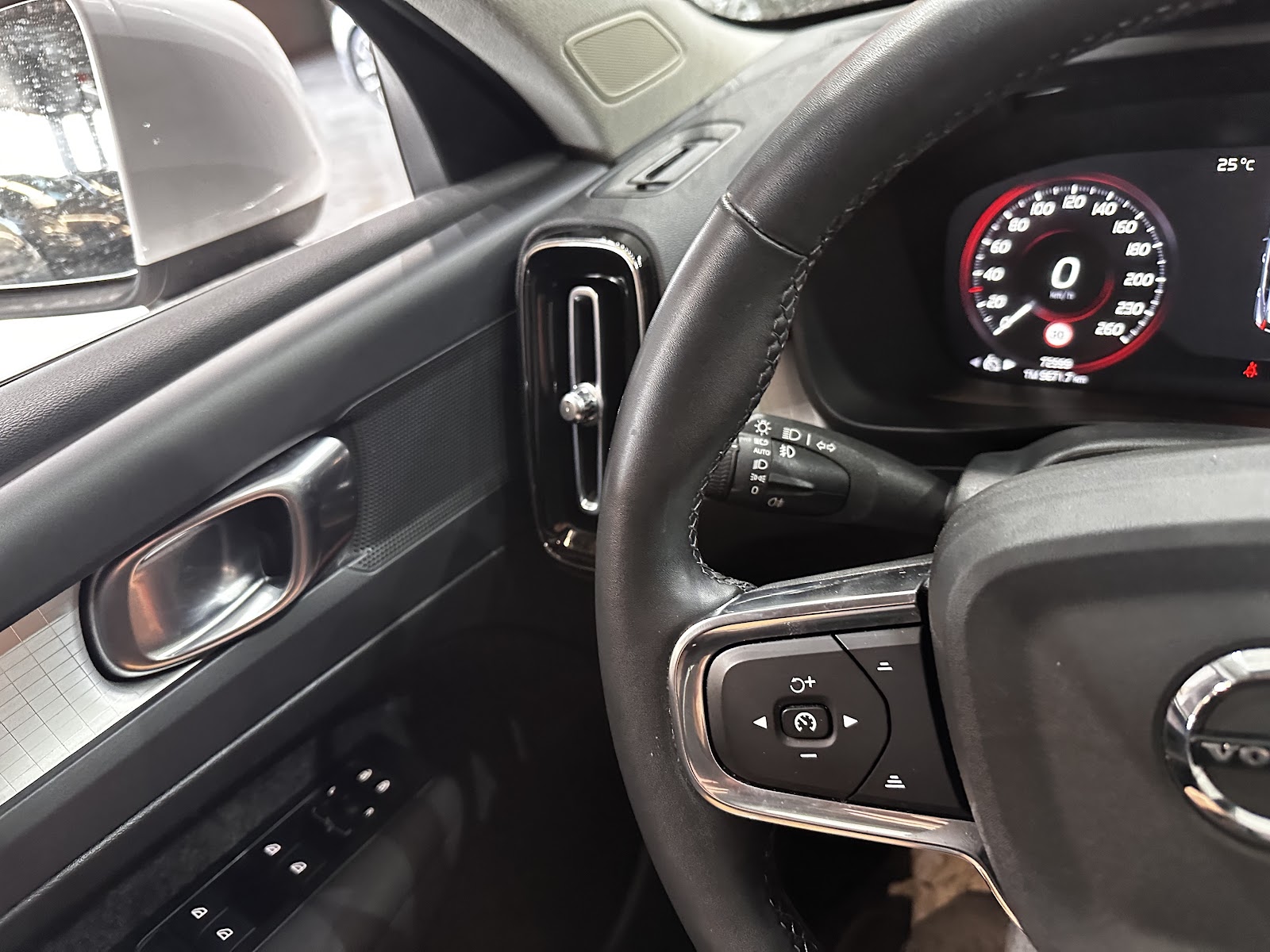 Foto 18 de VOLVO XC40 2021 en venta en CSV Motor VALDEFUENTES
