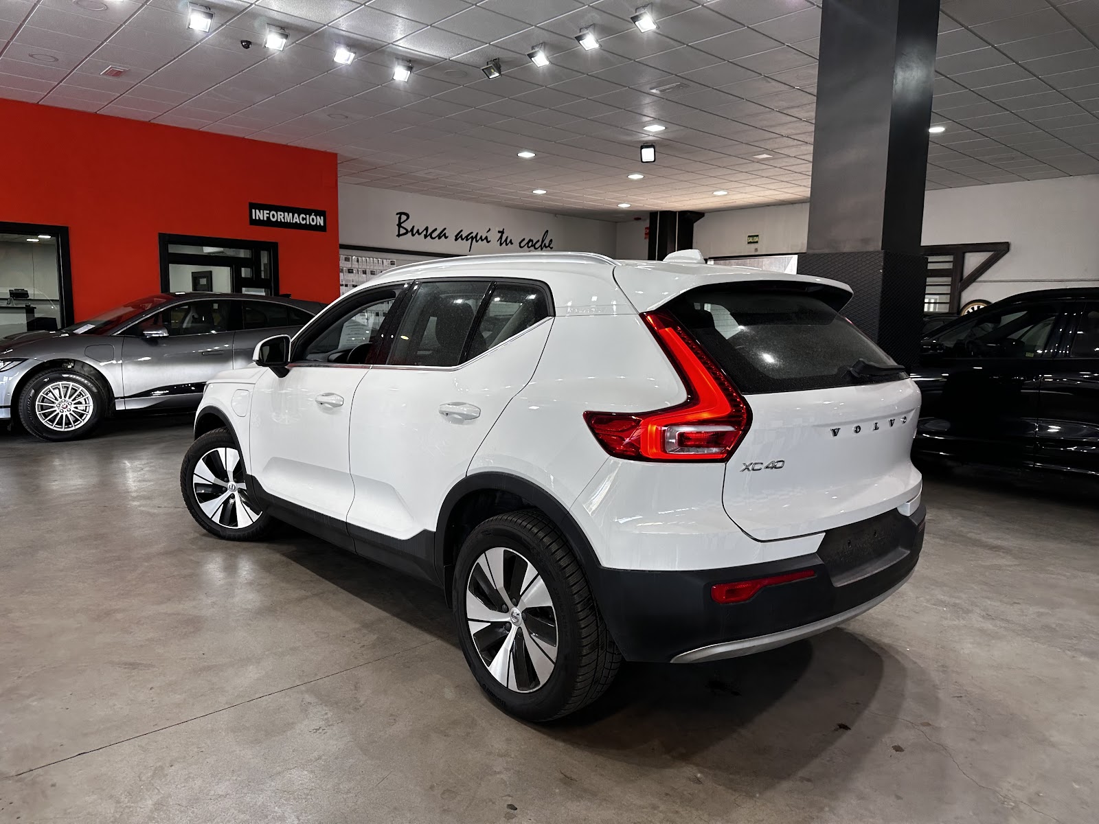 Foto 5 de VOLVO XC40 2021 en venta en CSV Motor VALDEFUENTES