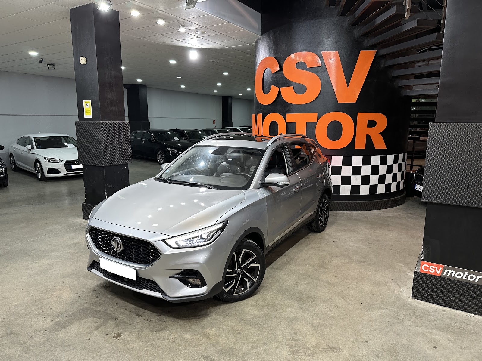 Foto 7 de MG Zs 2022 en venta en CSV Motor VALDEFUENTES · color Plata