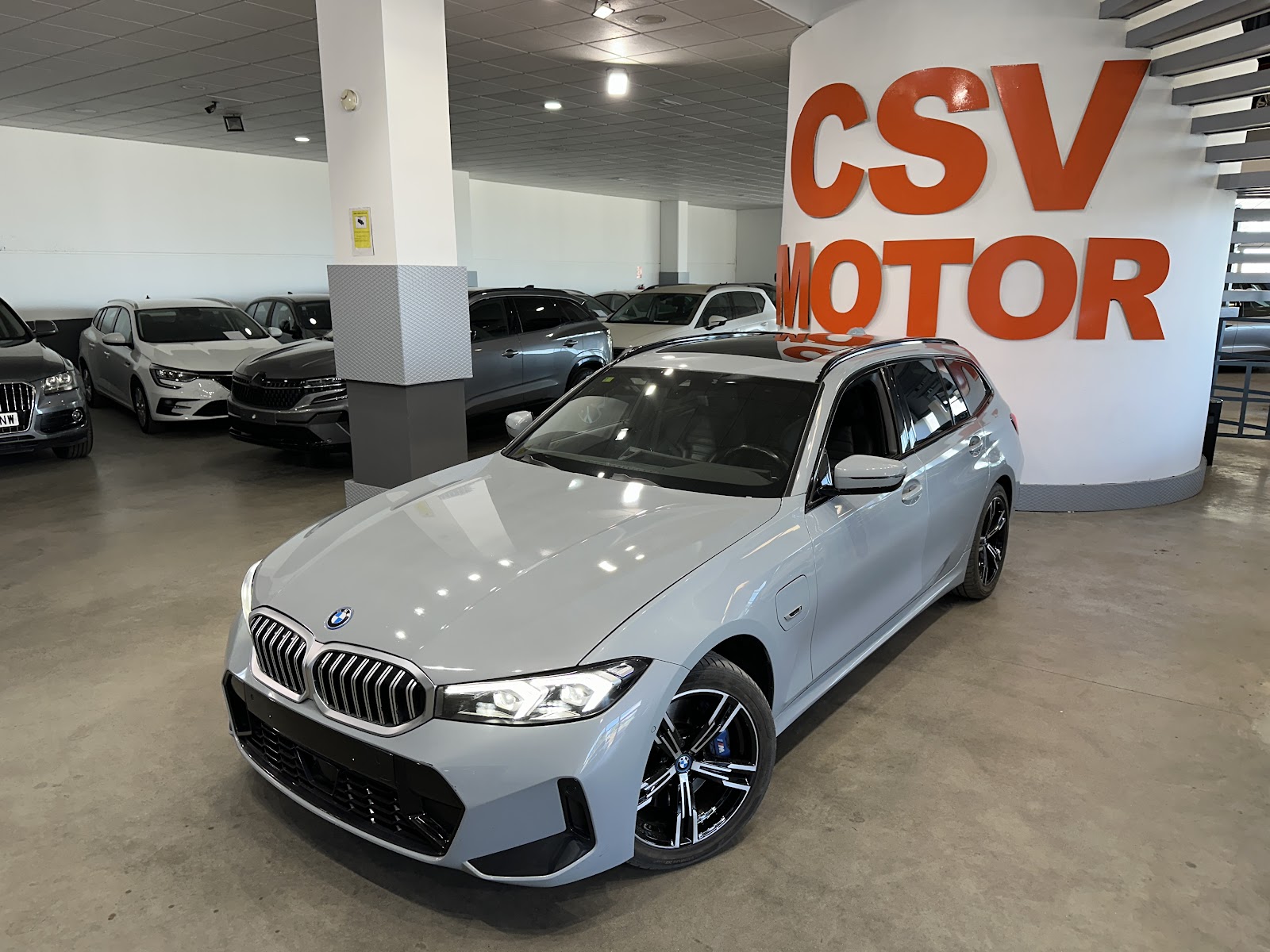 Foto 17 de BMW Serie 3 2022 en venta en CSV Motor VALDEFUENTES · color Gris