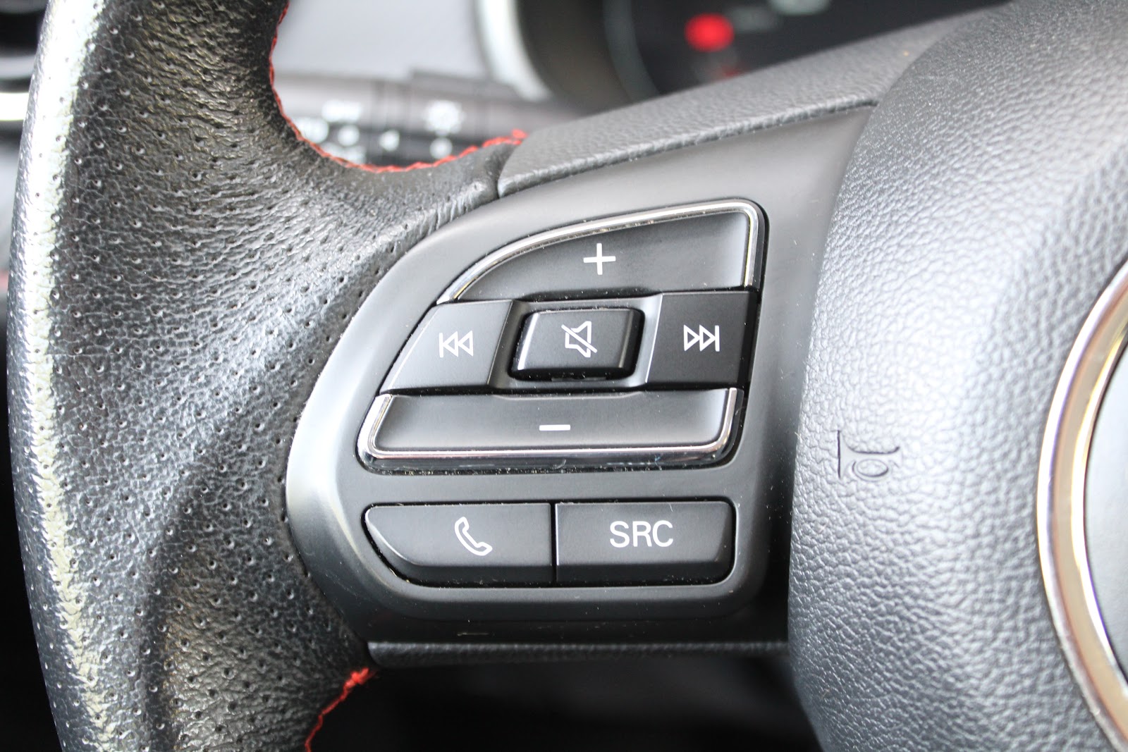 Foto 12 de MG ZS 2022 en venta en CSV Motor VALDEFUENTES