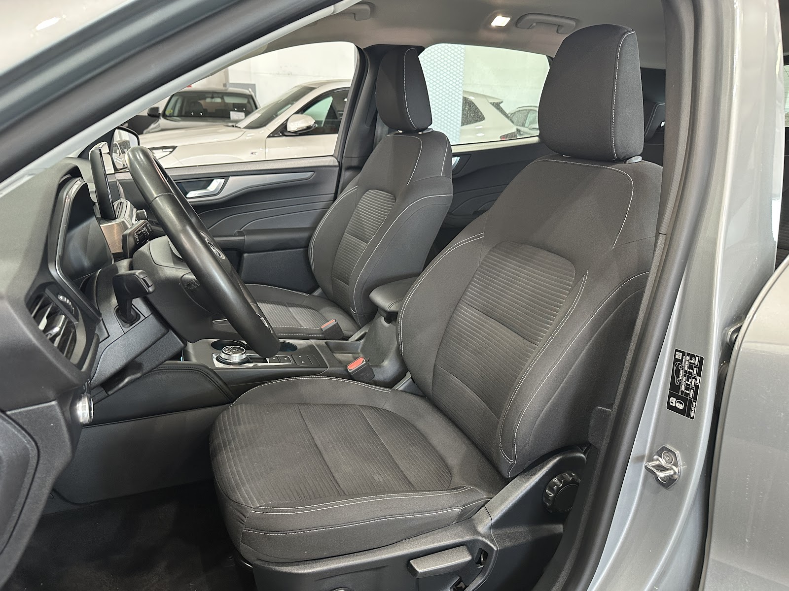 Foto 9 de FORD KUGA 2022 en venta en CSV Motor BILBAO