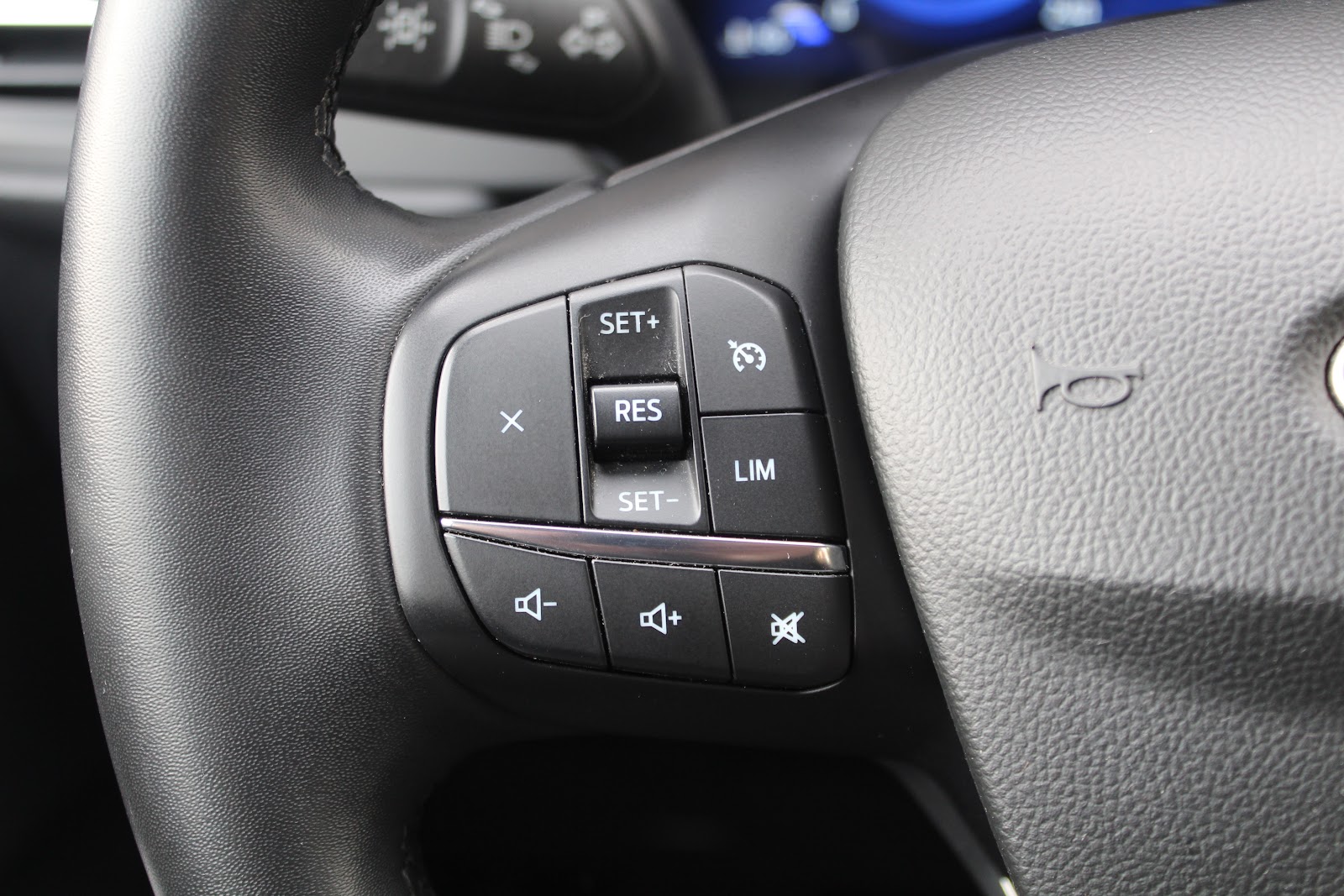 Foto 12 de FORD KUGA 2022 en venta en CSV Motor VALDEFUENTES