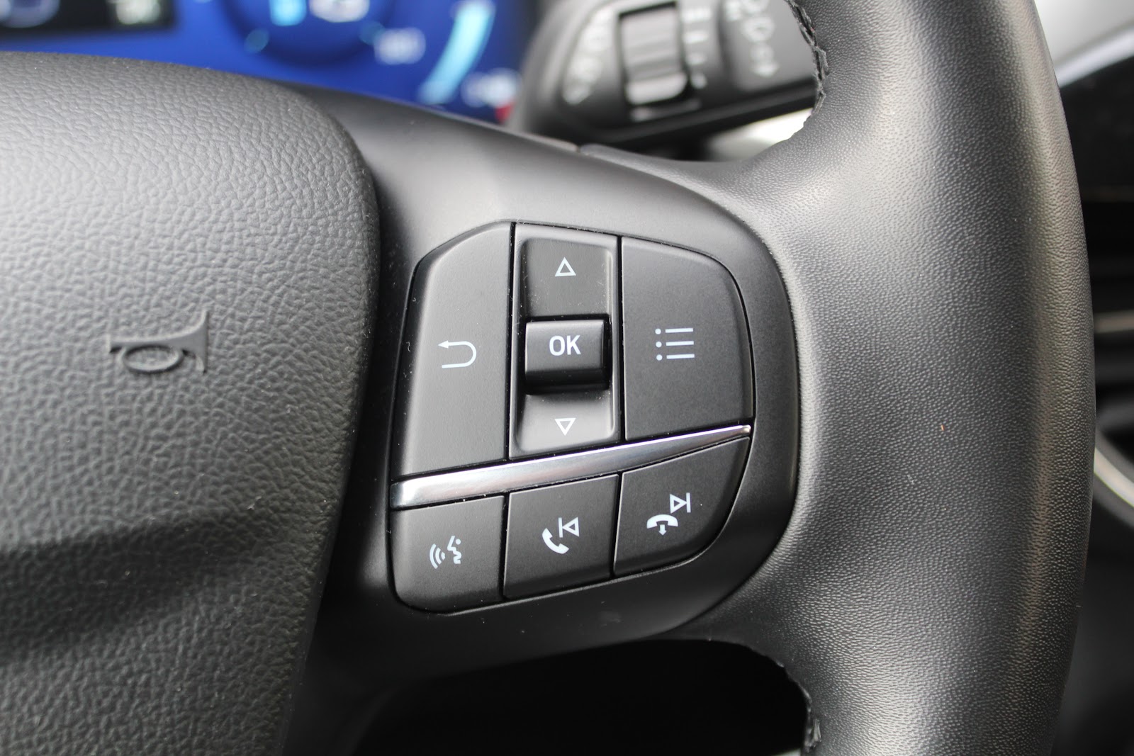 Foto 13 de FORD KUGA 2022 en venta en CSV Motor VALDEFUENTES