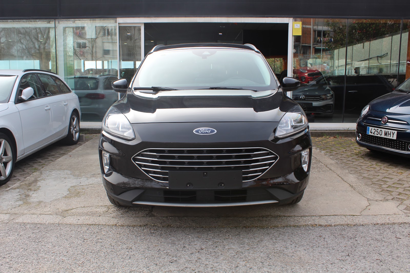 Foto 3 de FORD KUGA 2022 en venta en CSV Motor VALDEFUENTES