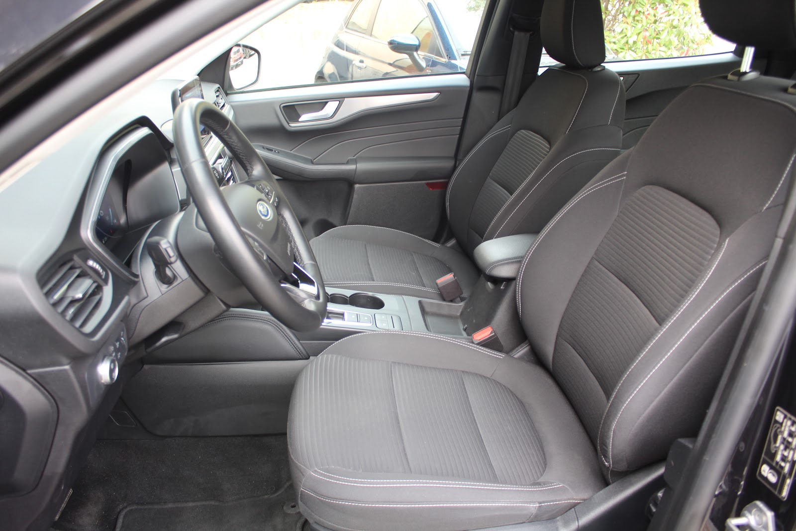 Foto 8 de FORD KUGA 2022 en venta en CSV Motor VALDEFUENTES