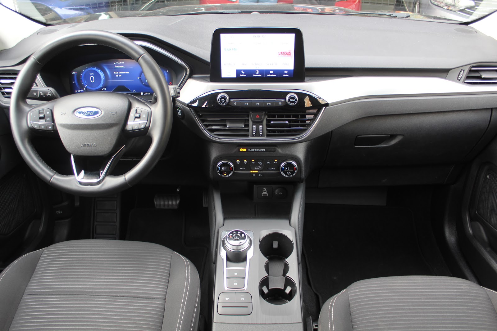 Foto 10 de FORD KUGA 2022 en venta en CSV Motor VALDEFUENTES