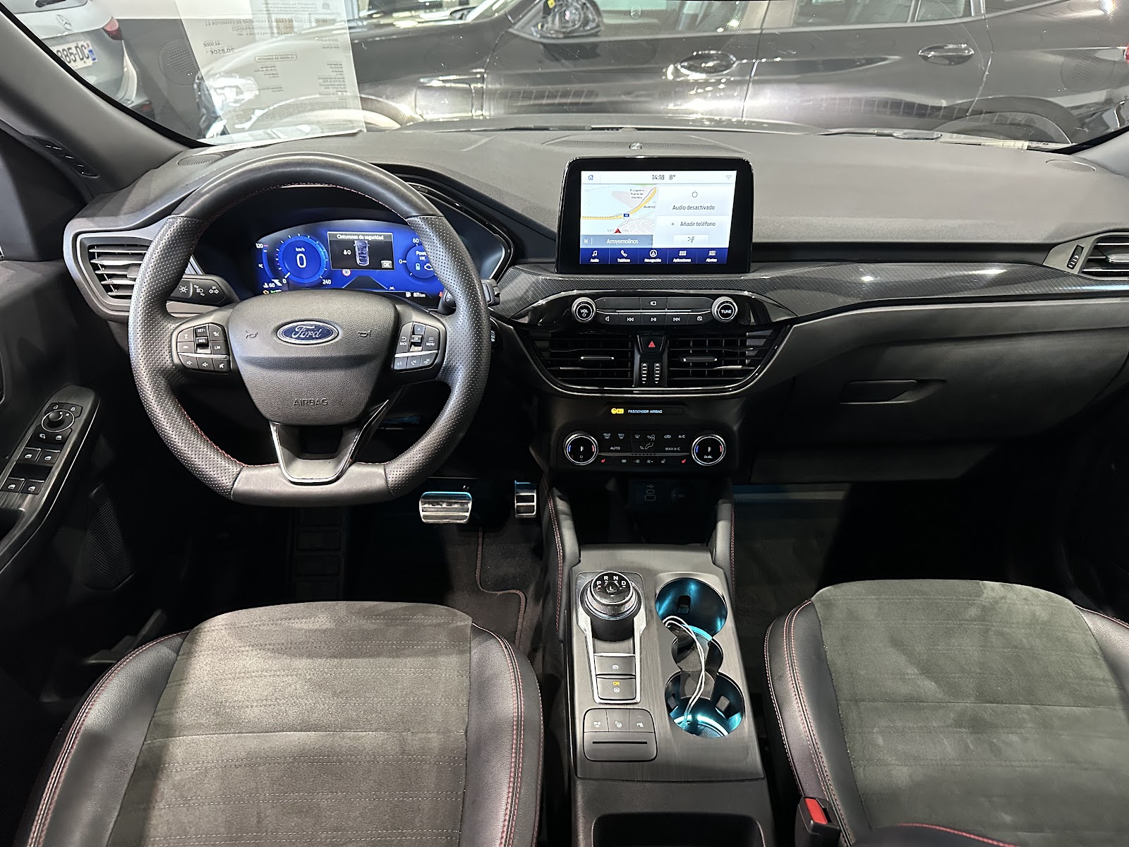Foto 12 de FORD KUGA 2023 en venta en CSV Motor VALDEFUENTES
