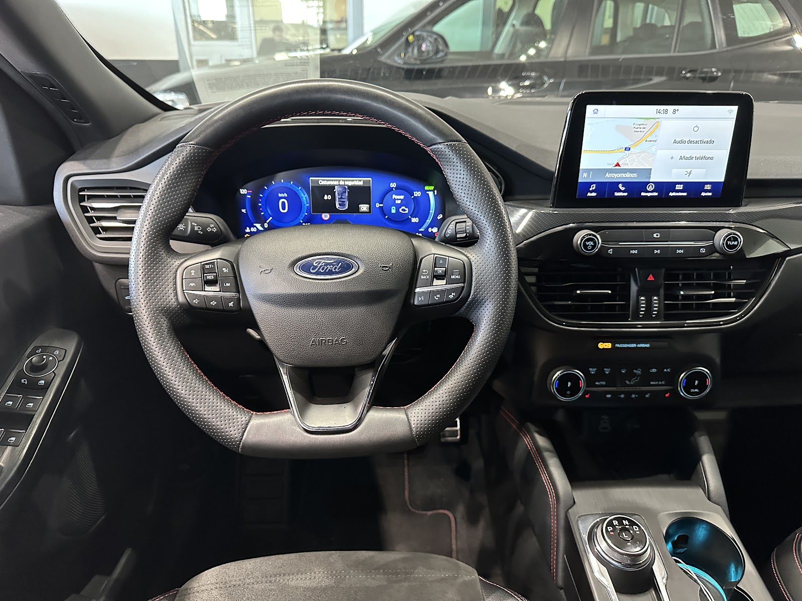 Foto 13 de FORD KUGA 2023 en venta en CSV Motor VALDEFUENTES
